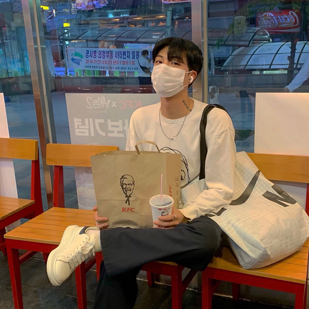 KREAM 프로필 이미지