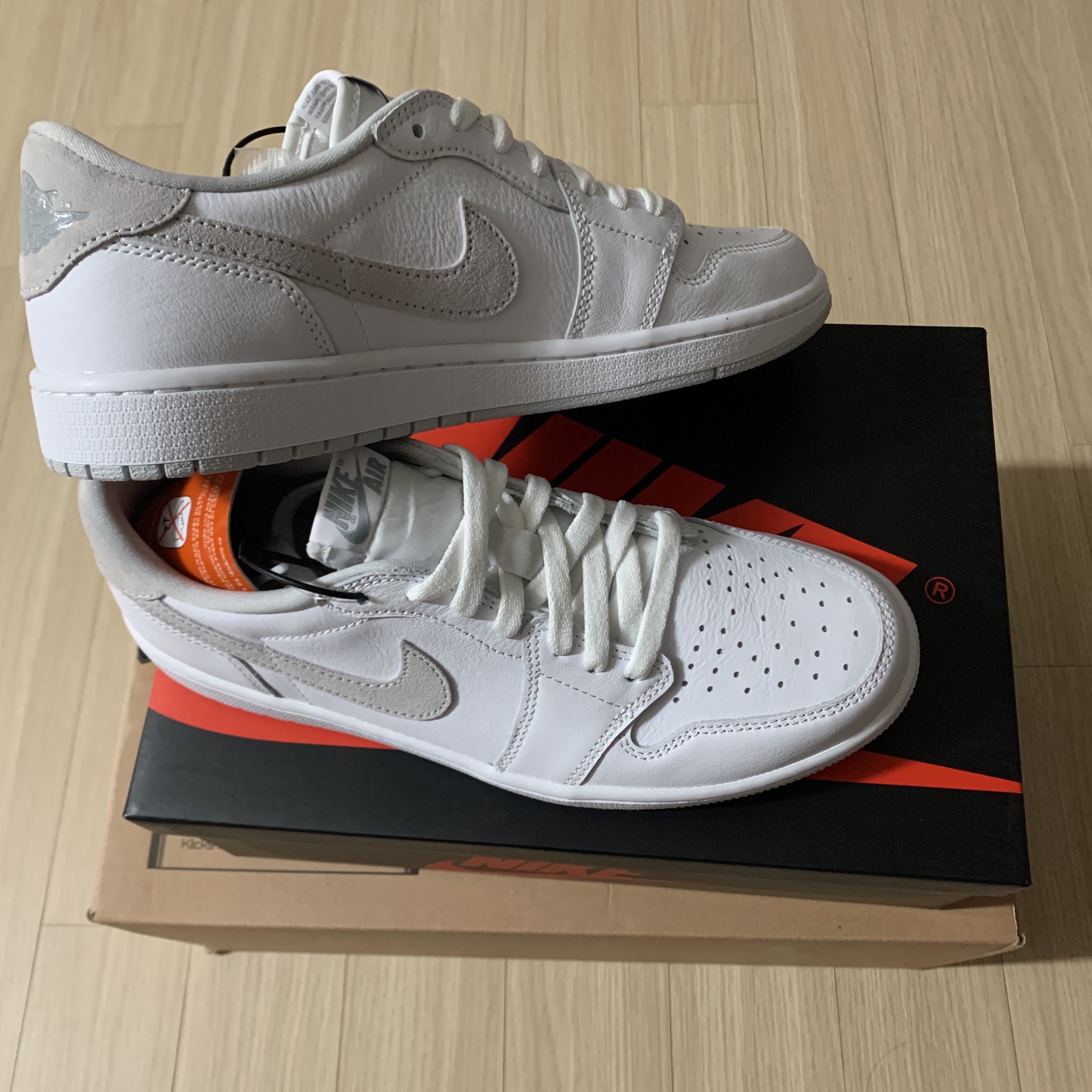 Jordan 1 Low OG Neutral Grey 착용 스타일