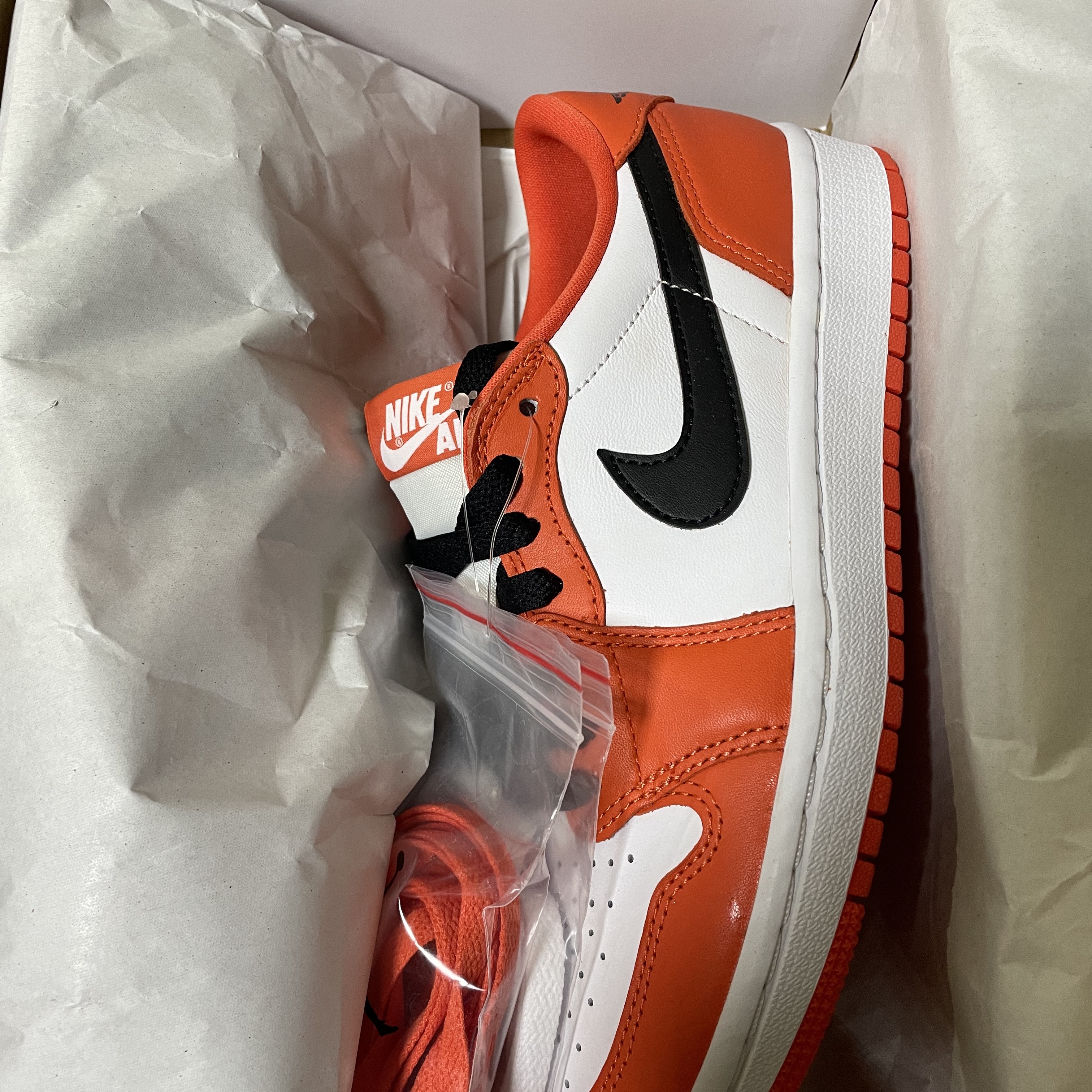 (W) Jordan 1 Low OG Starfish 착용 스타일 - 3