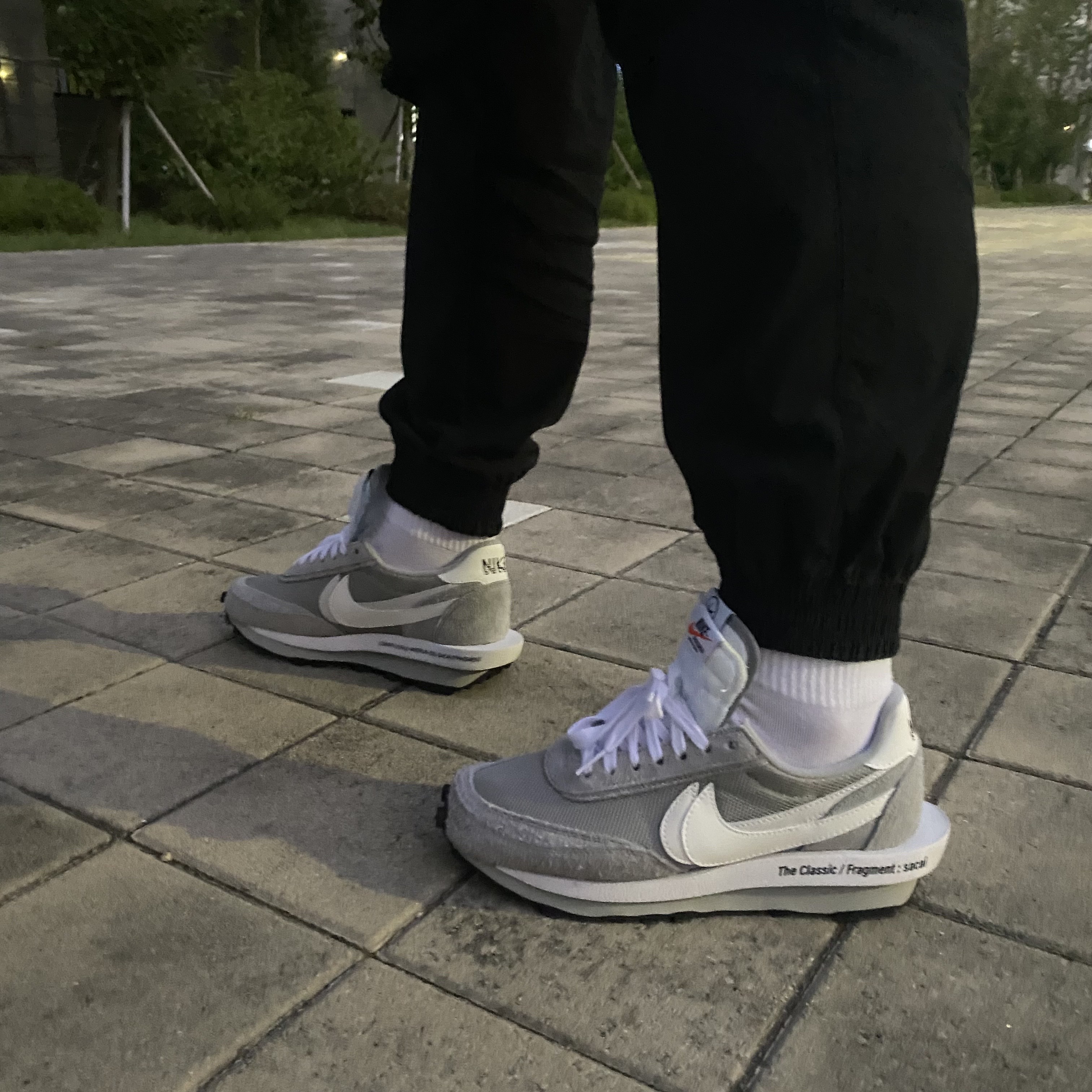 Nike x Sacai x Fragment LDWaffle Light Smoke Grey 착용 스타일