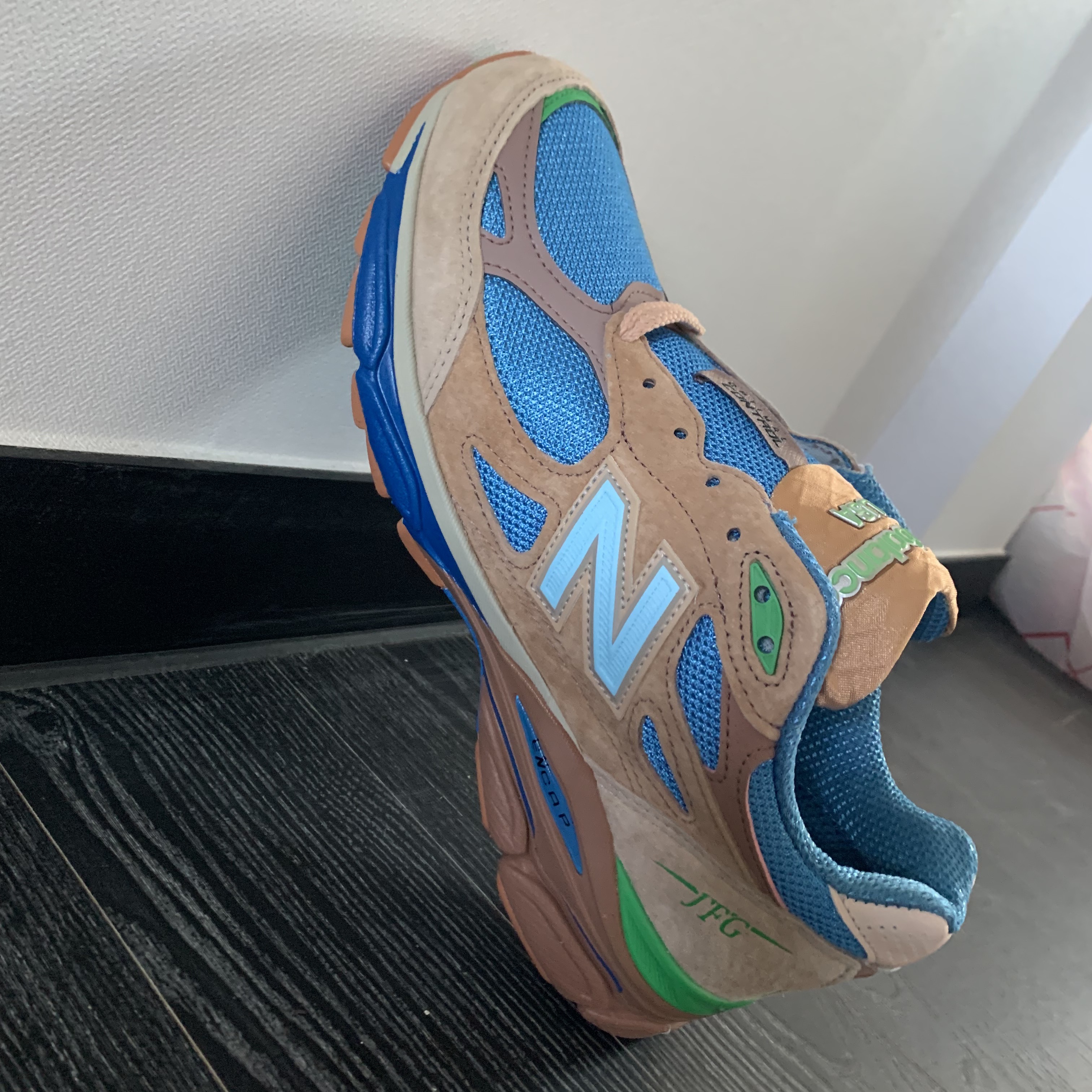 New Balance x Joe Freshgoods 990v3 Made in USA Outside Clothes 착용 스타일 - 1