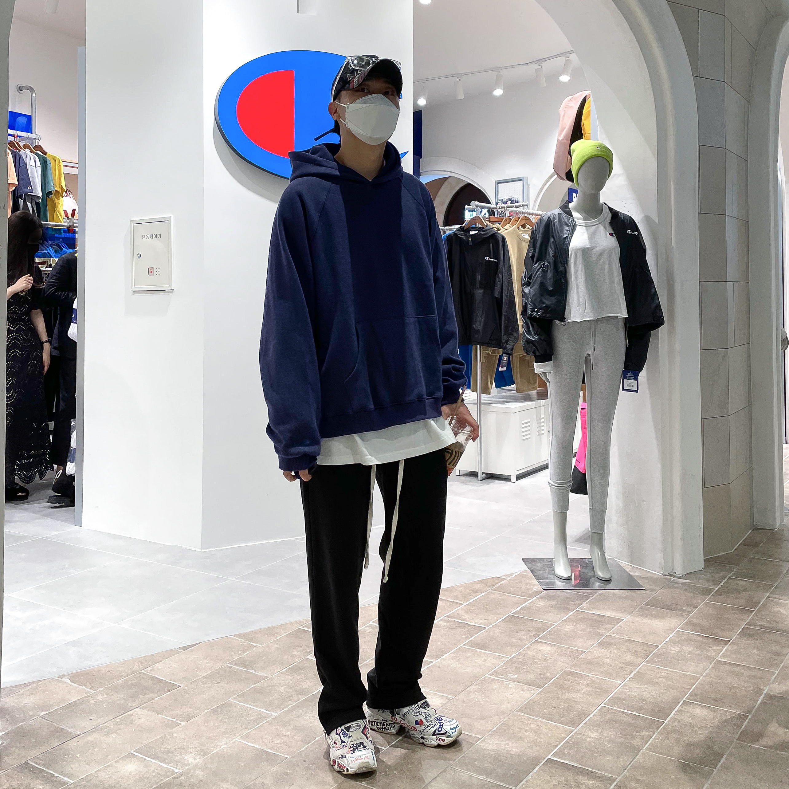 Reebok x Vetements Instapump Fury Doodle 착용 스타일
