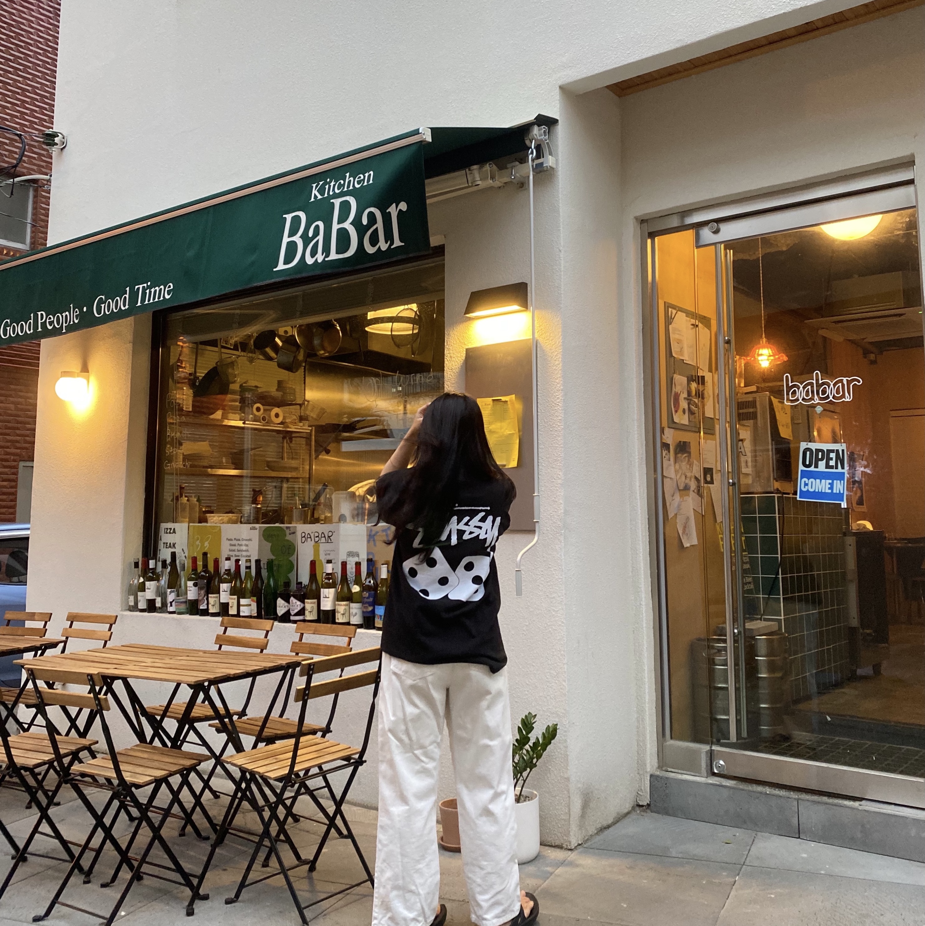 Stussy Dice Pigment Dyed T-Shirt Black 2021 착용 스타일 - 1