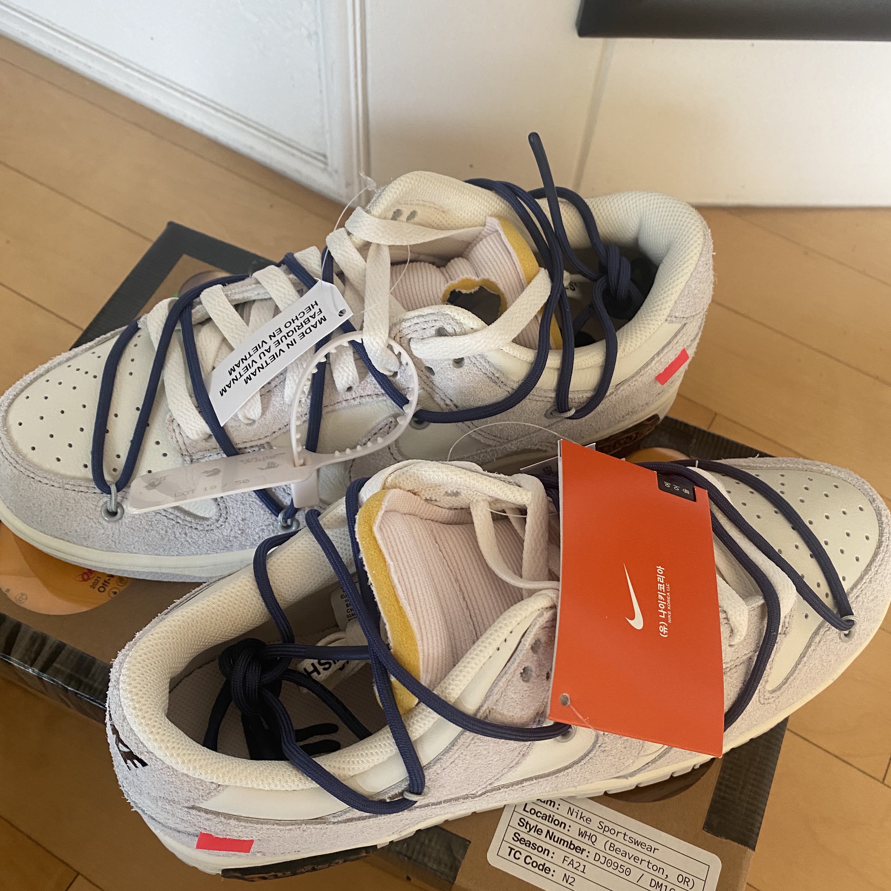 Nike x Off-White Dunk Low The 50 - Lot 18 착용 스타일 - 3