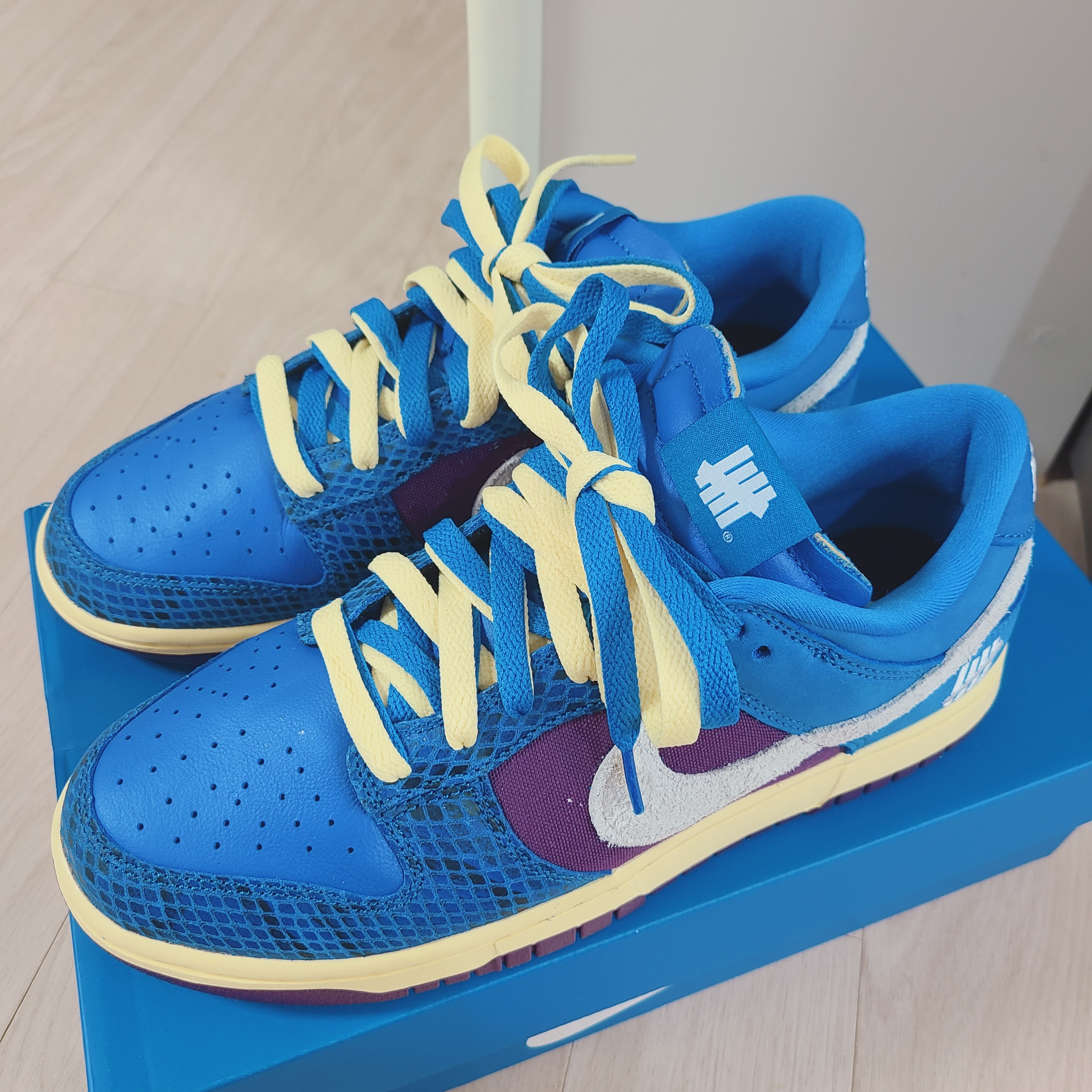 Nike x Undefeated Dunk Low SP 5 On It 착용 스타일 - 1