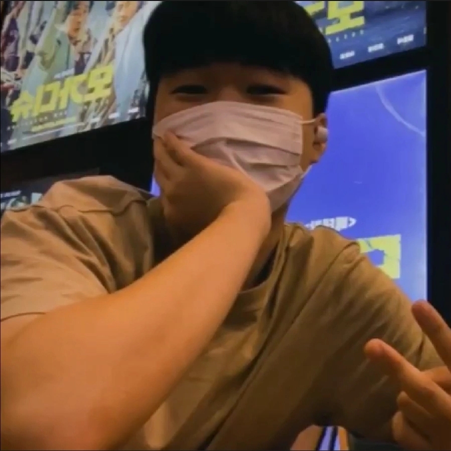 KREAM 프로필 이미지