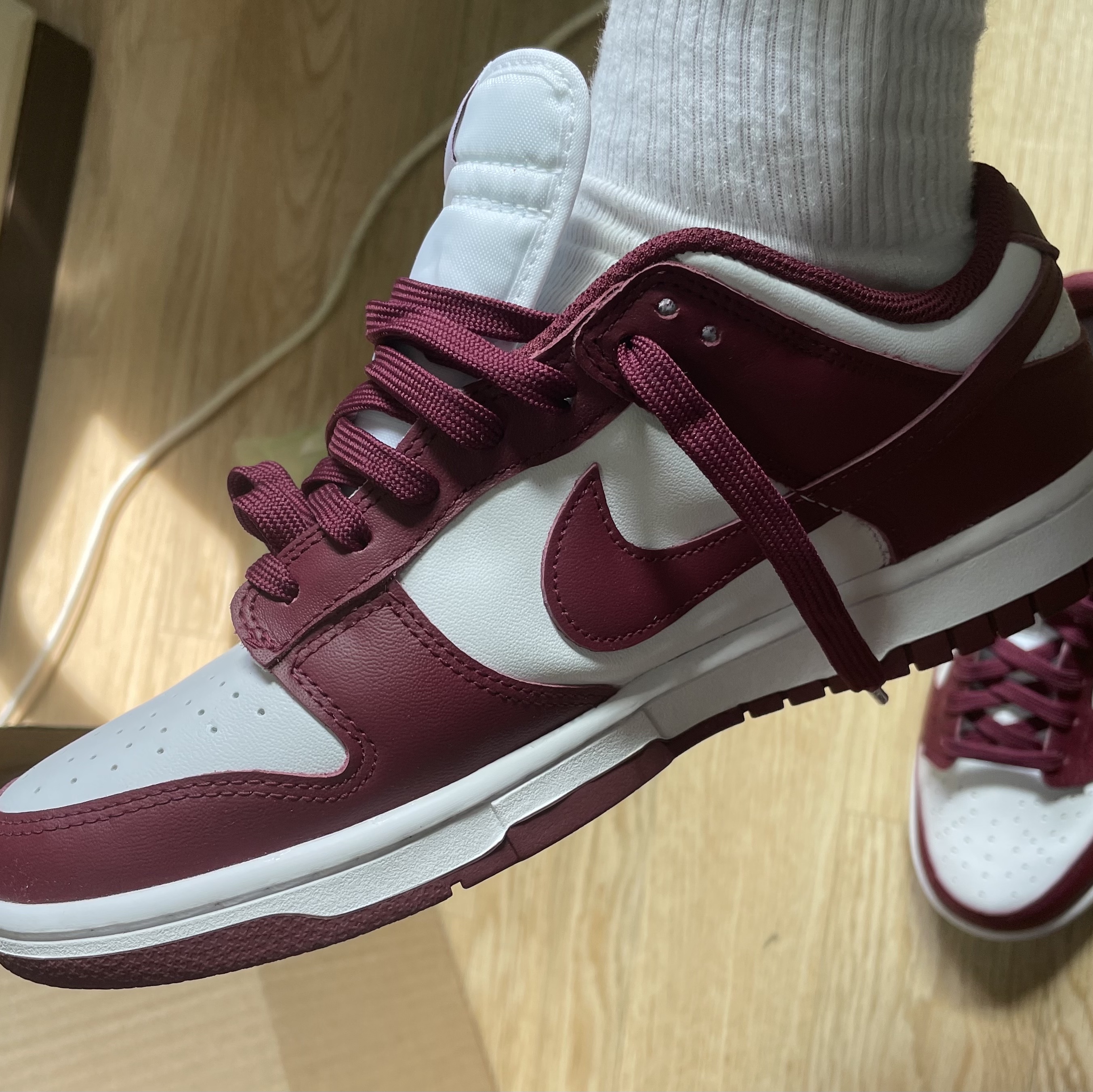 (W) Nike Dunk Low Bordeaux 착용 스타일