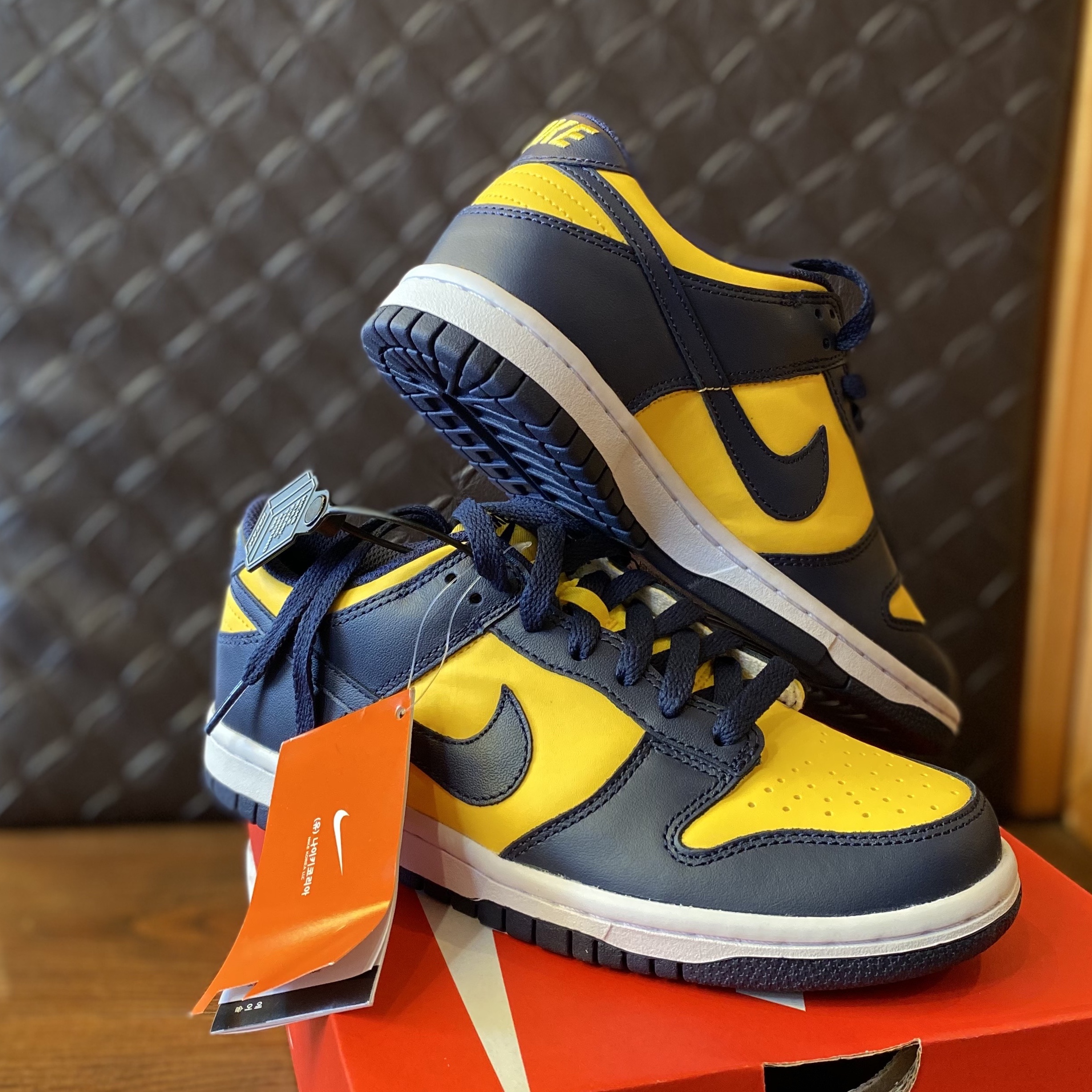 (GS) Nike Dunk Low Varsity Maize 착용 스타일 - 2