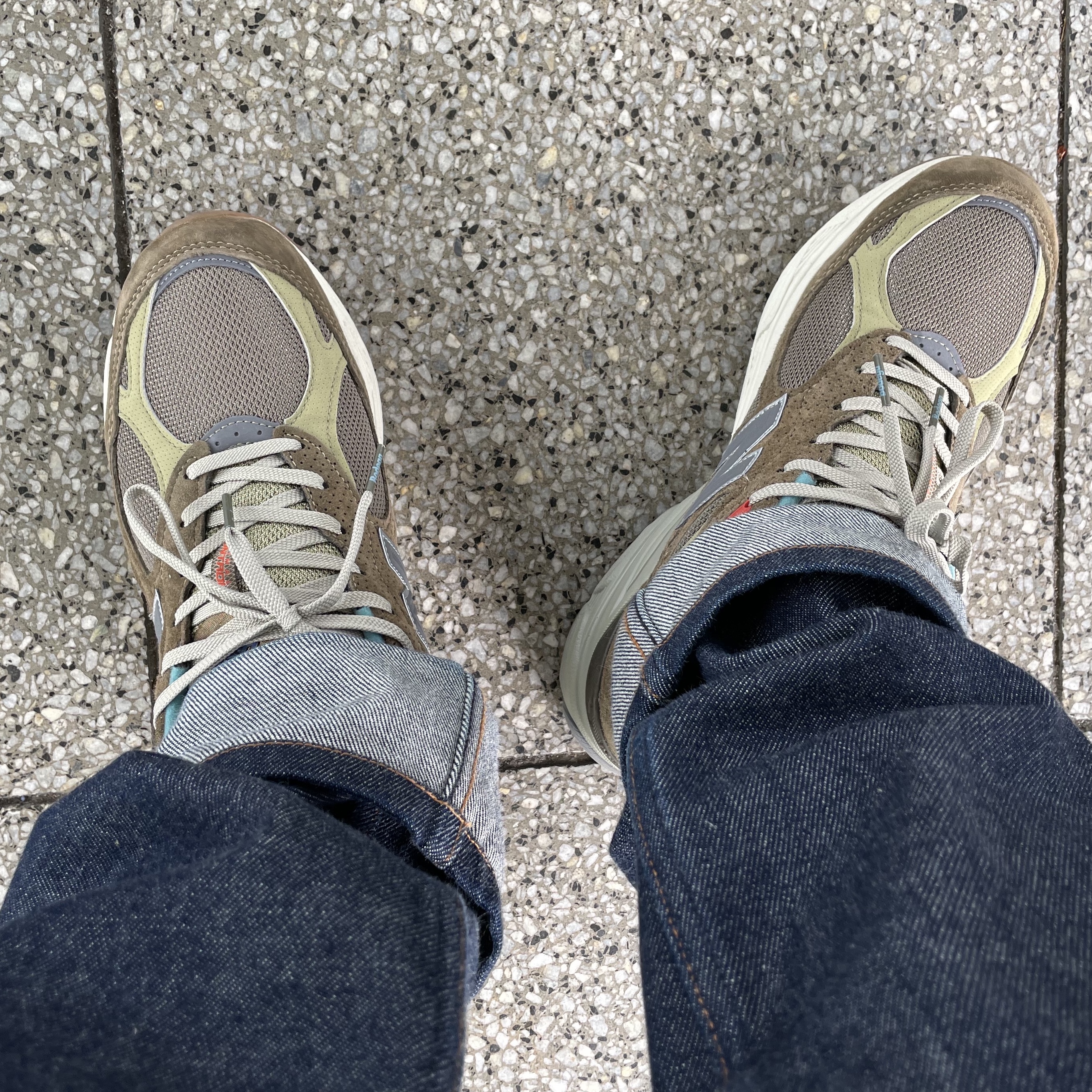 New Balance x Bodega 990v3 Anniversary 착용 스타일
