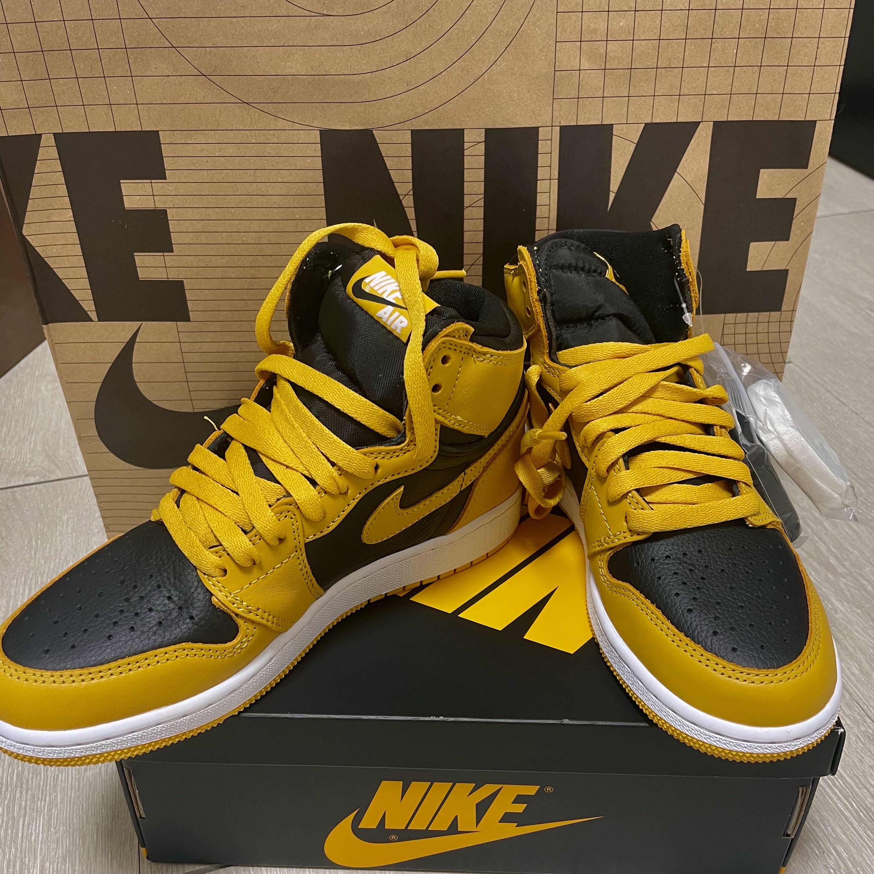 Jordan 1 Retro High OG Pollen, (GS) Jordan 1 Retro High OG Pollen 착용 스타일