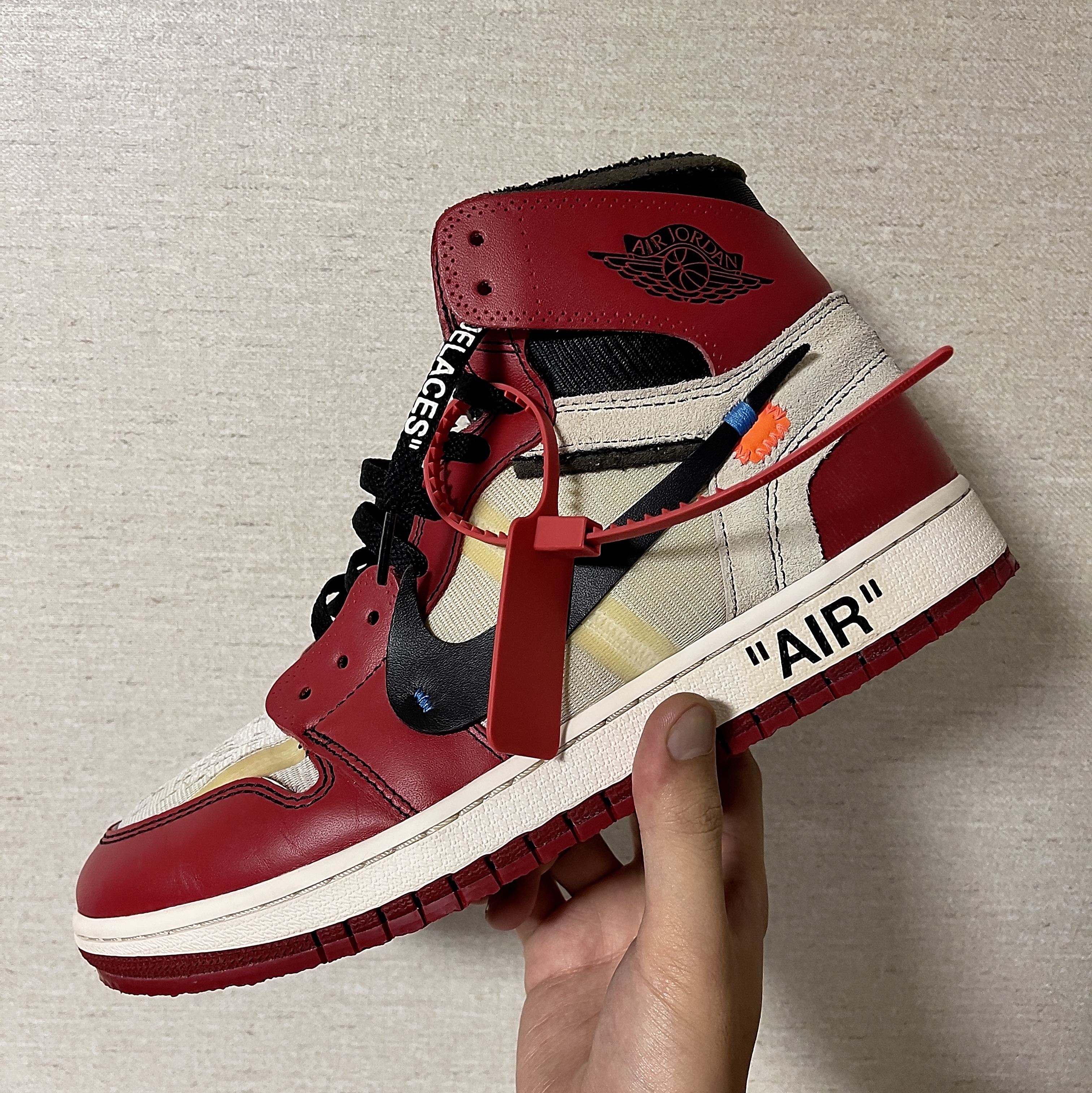 Jordan 1 x Off-White Retro High Chicago The Ten 착용 스타일