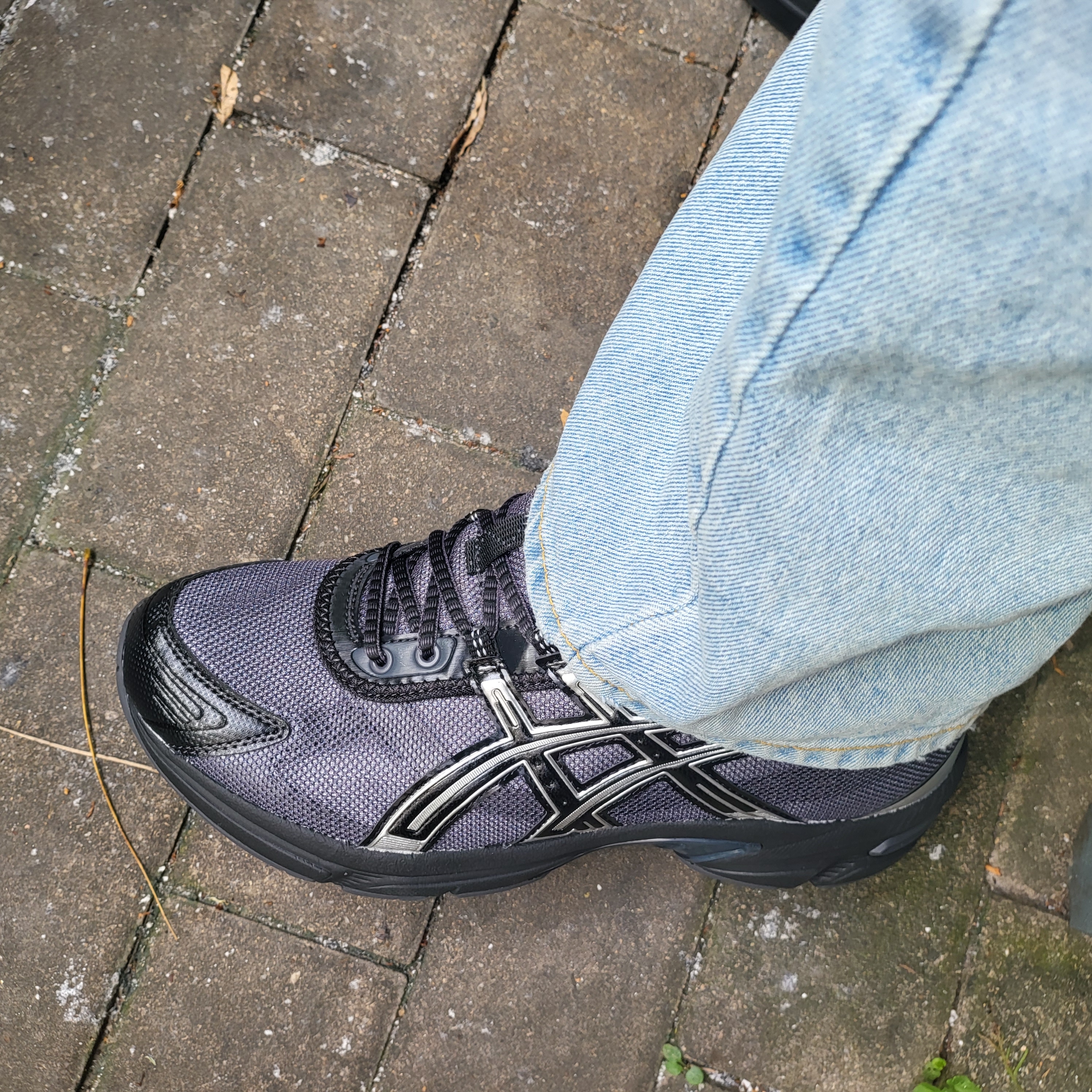 Asics UB2-S Gel-1130 Asphalt Pure Silver 착용 스타일