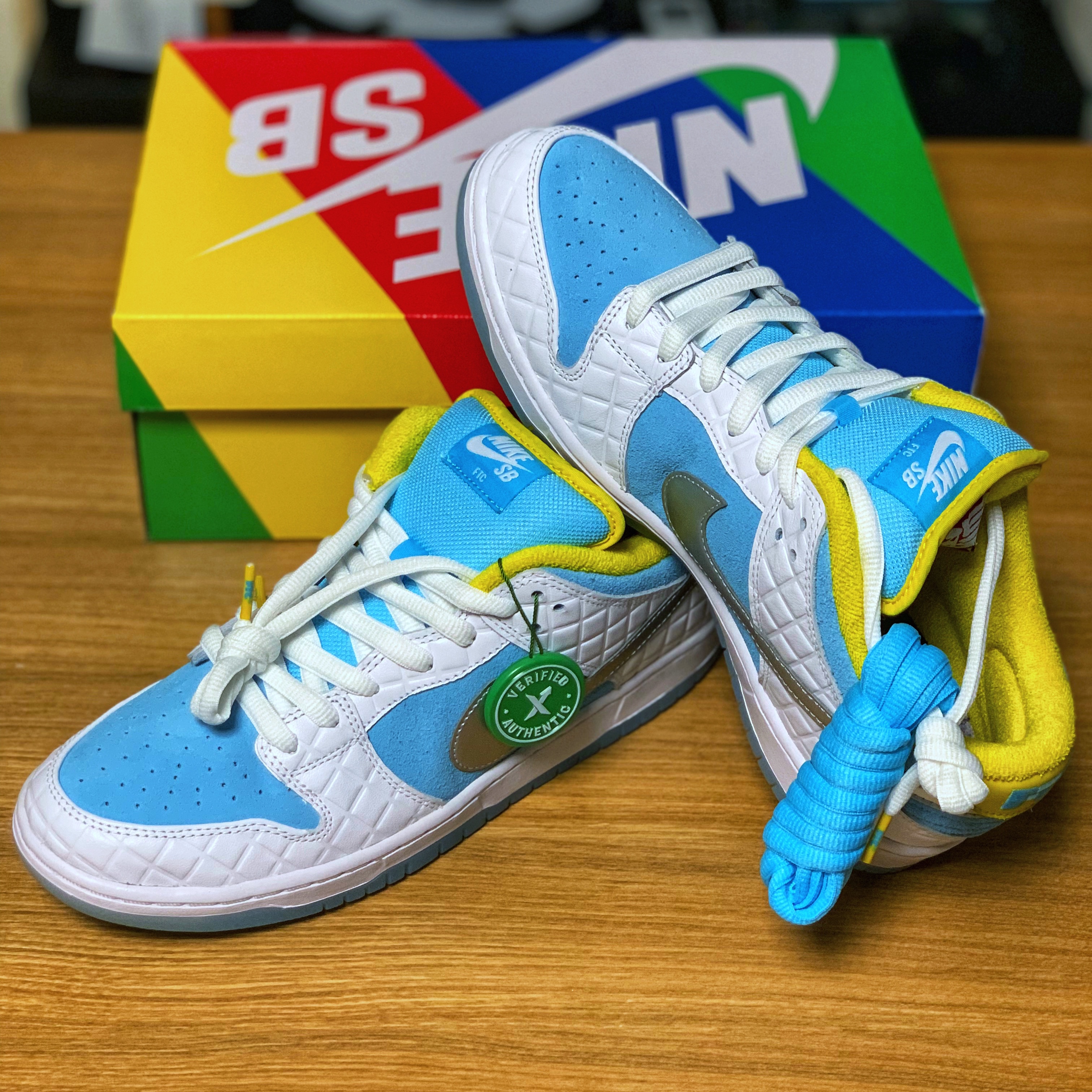 Nike x FTC SB Dunk Low Pro QS Lagoon Pulse 착용 스타일