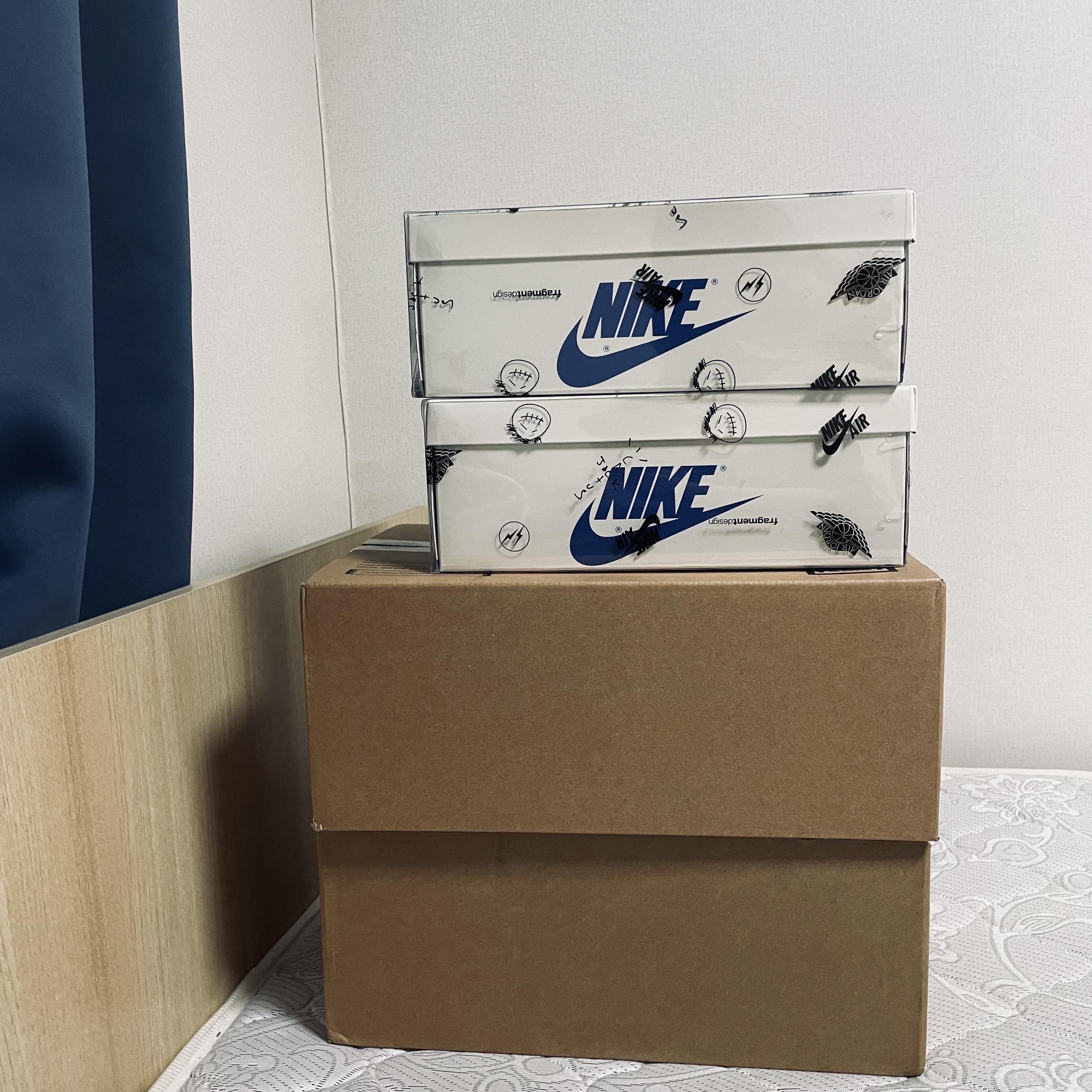 Jordan 1 x Travis Scott x Fragment Retro Low OG SP Military Blue 착용 스타일 - 3