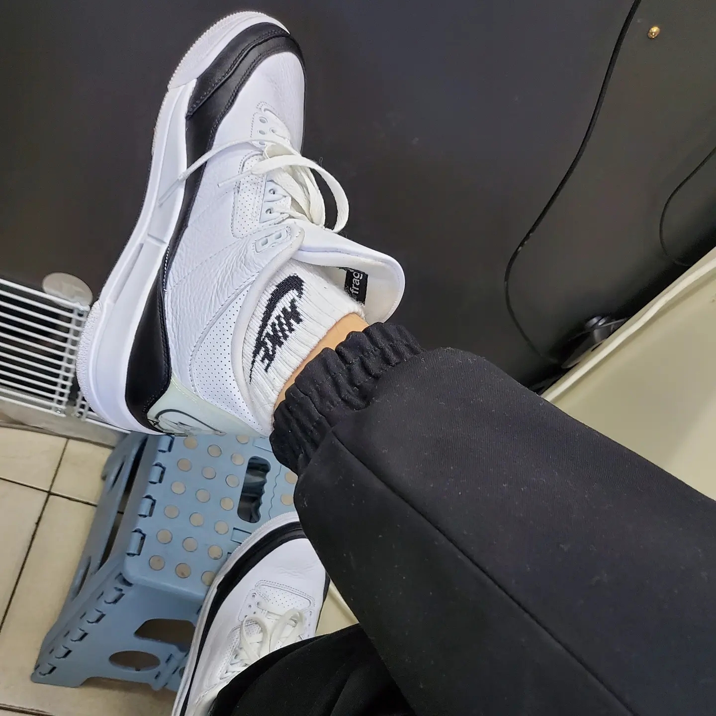 Palace Tri-Crusher Hood White - 20FW, Jordan 3 x Fragment Retro SP White Black 착용 스타일 - 3