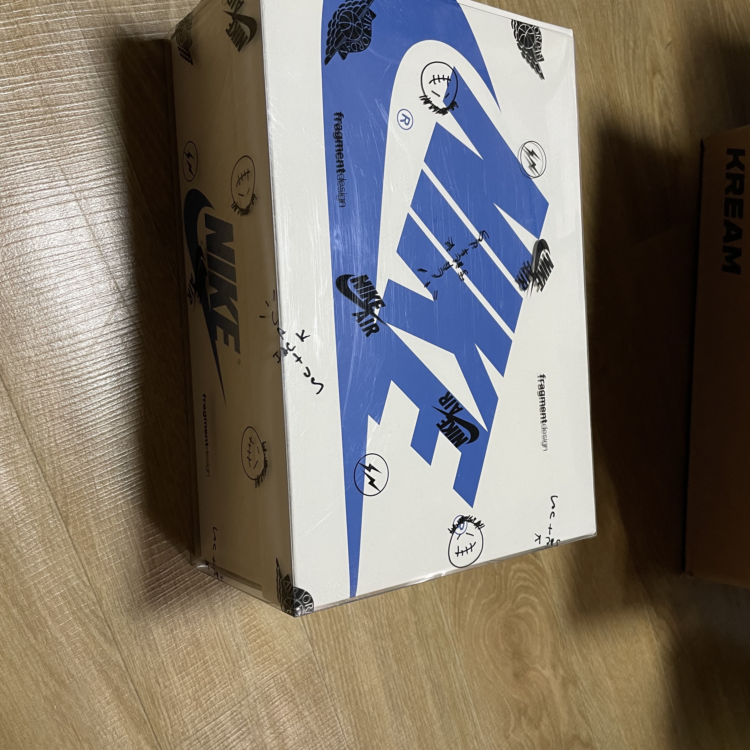 Jordan 1 x Travis Scott x Fragment Retro Low OG SP Military Blue 착용 스타일 - 2