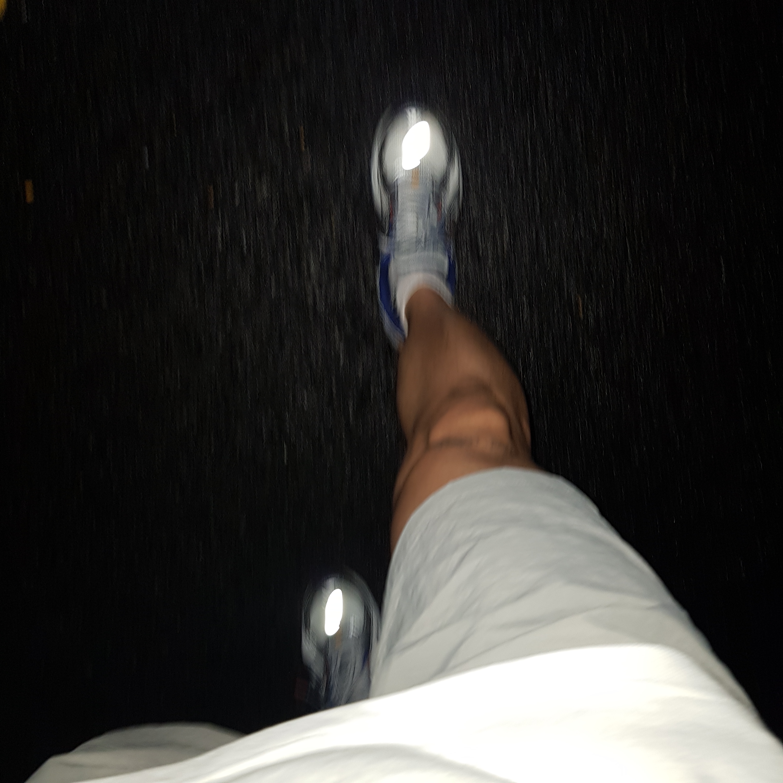Asics x IAB Studio Gel-Venture 6 착용 스타일
