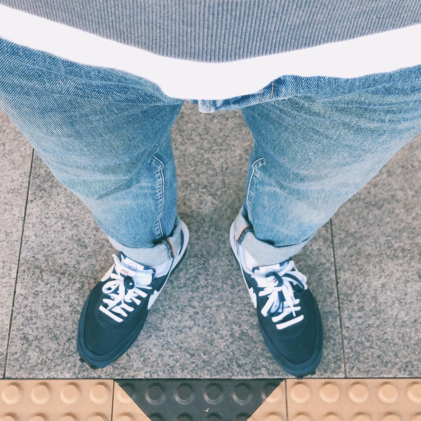 Nike x Sacai x Fragment LDWaffle Blackened Blue 착용 스타일 - 2