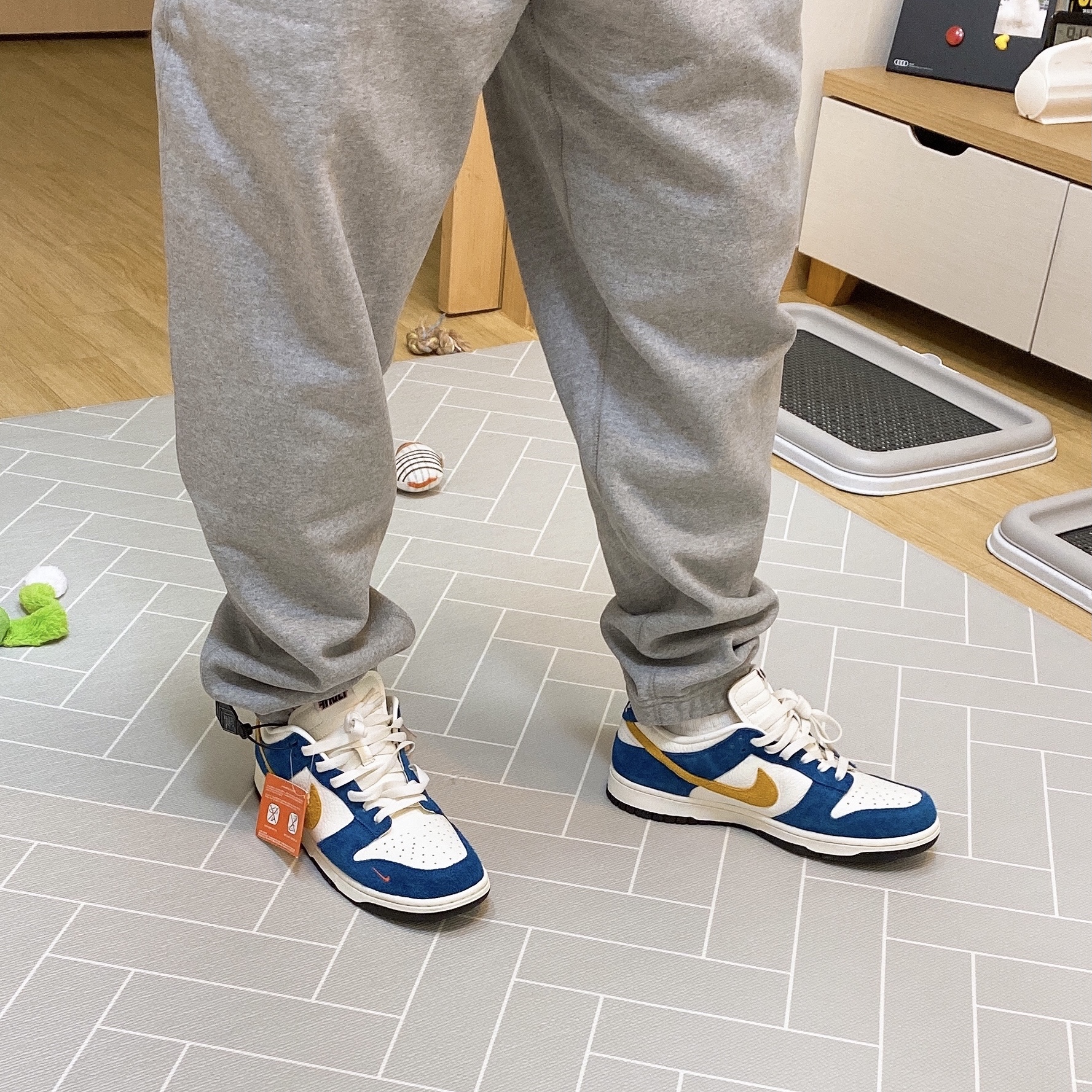 Nike x Kasina Dunk Low 80's Bus 착용 스타일 - 2