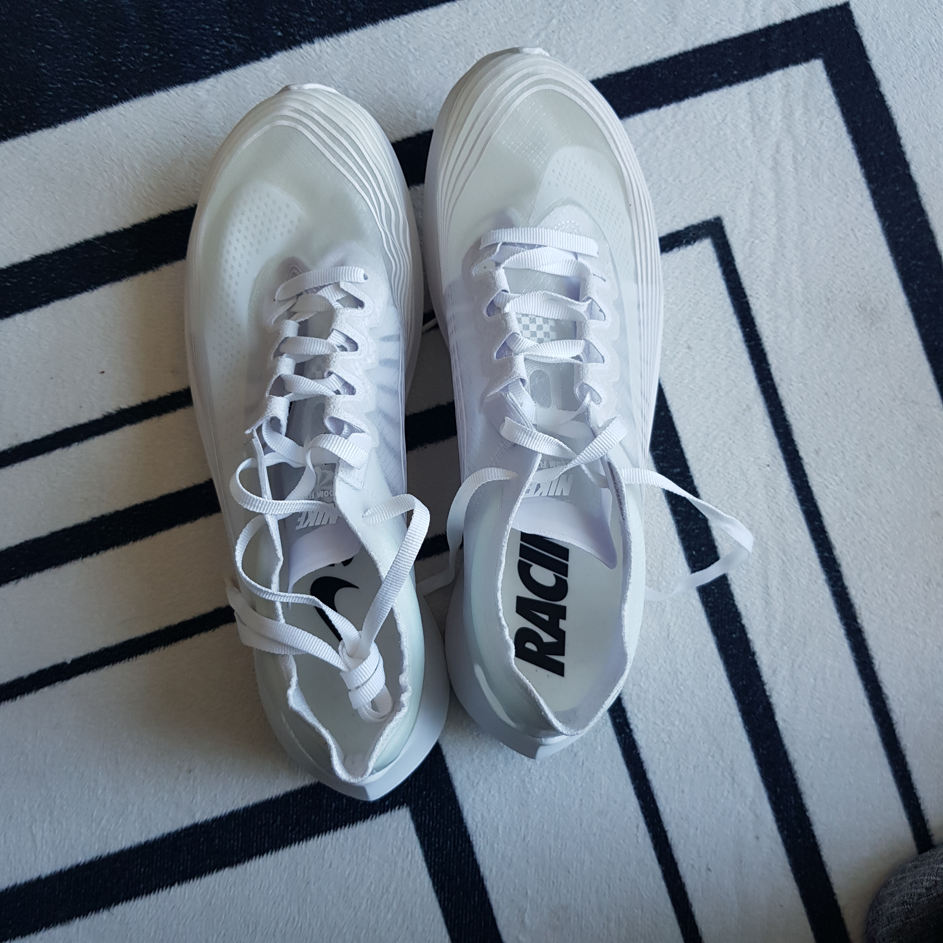 Nike Zoom Fly SP Breaking 2 착용 스타일