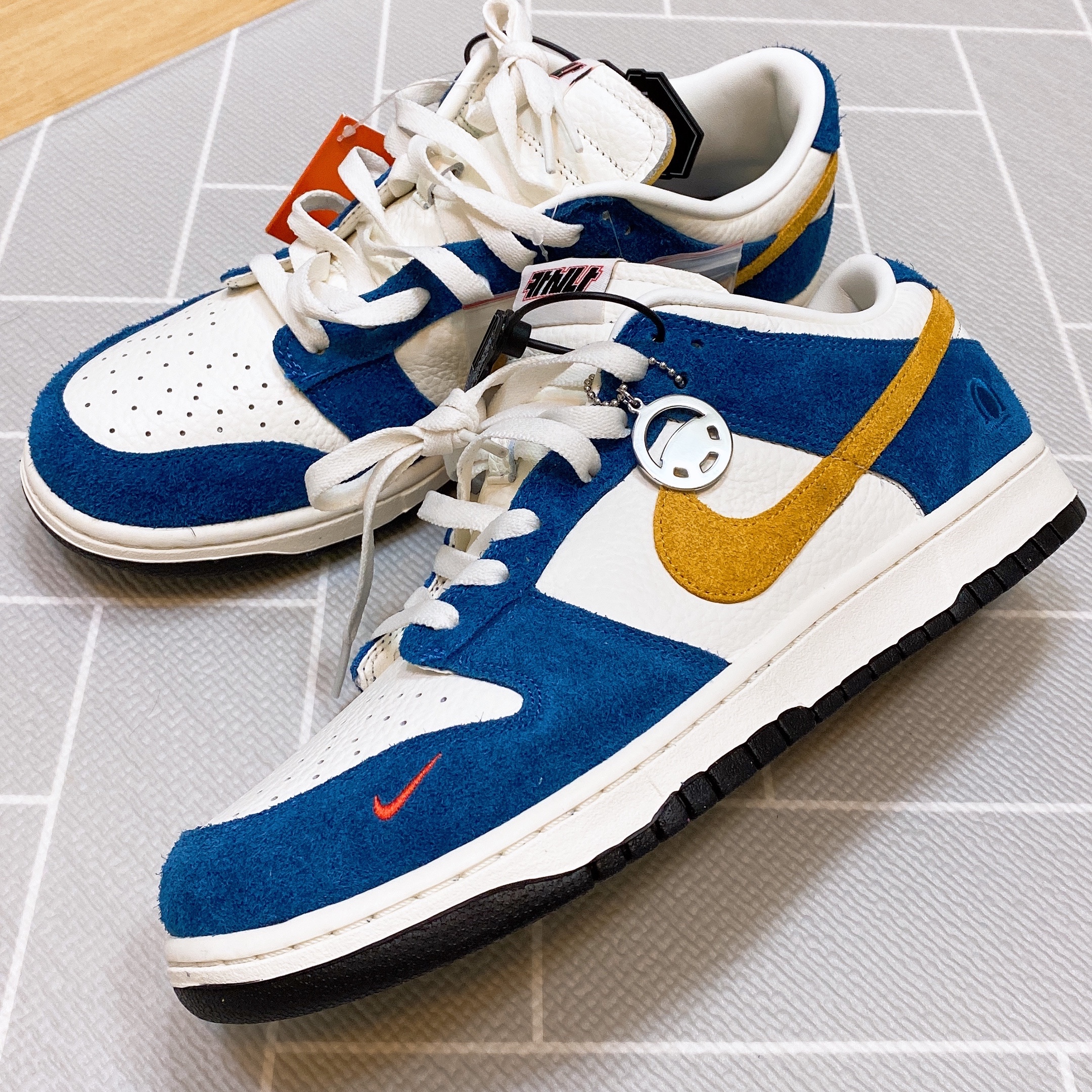 Nike x Kasina Dunk Low 80's Bus 착용 스타일 - 4