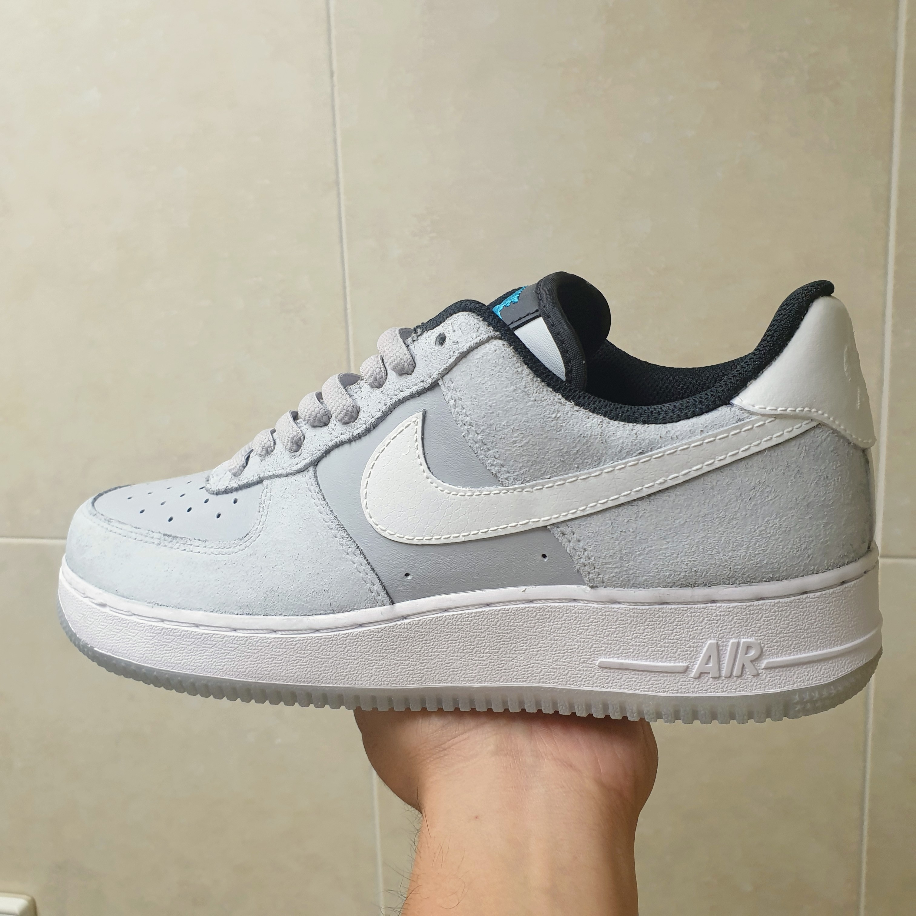 Nike Air Force 1 '07 PRM Pure Platinum 착용 스타일