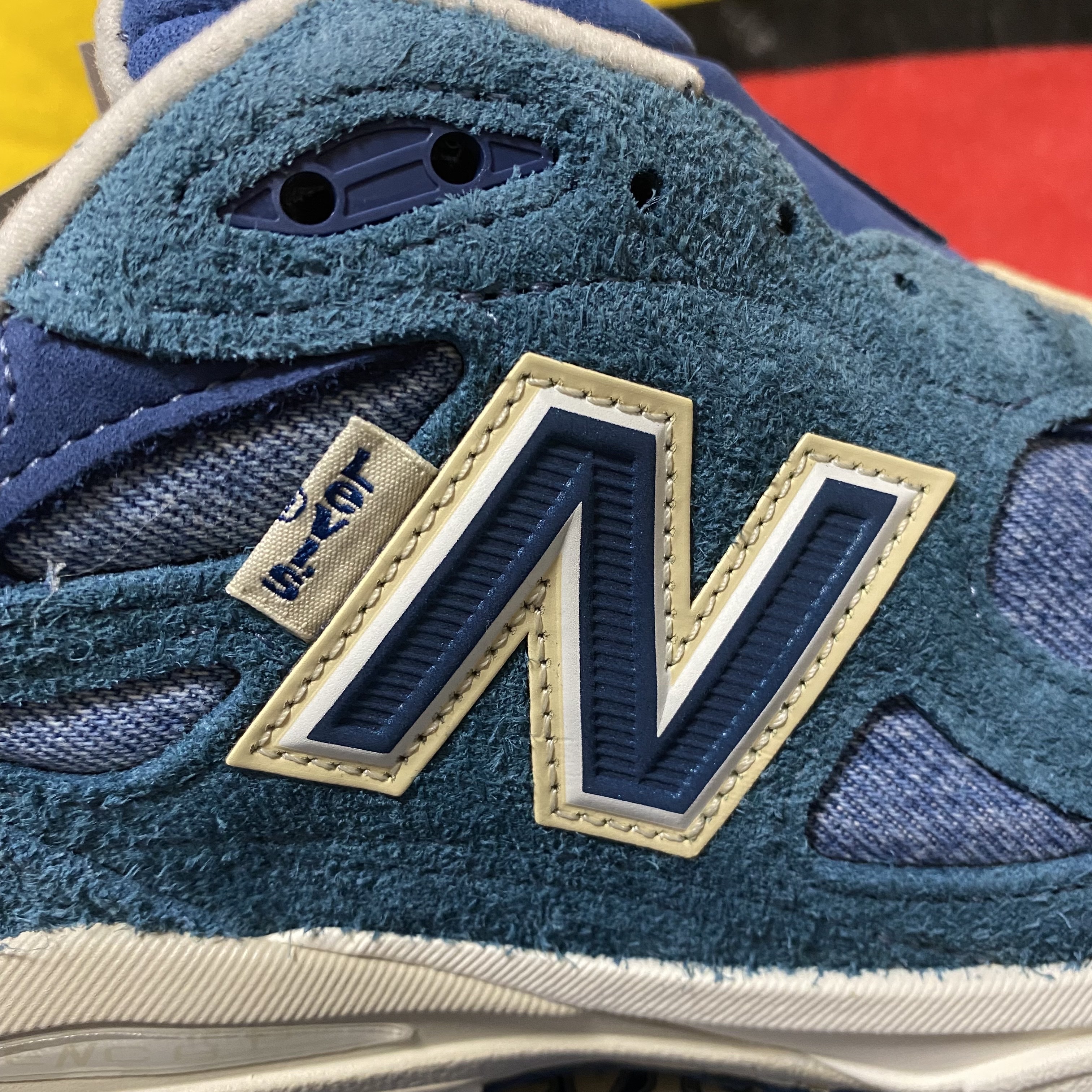 New Balance x Levi's 990v3 Blue (Levi's Tag), Jordan 4 x Levi's Retro Denim (Levi's Tag) 착용 스타일 - 3