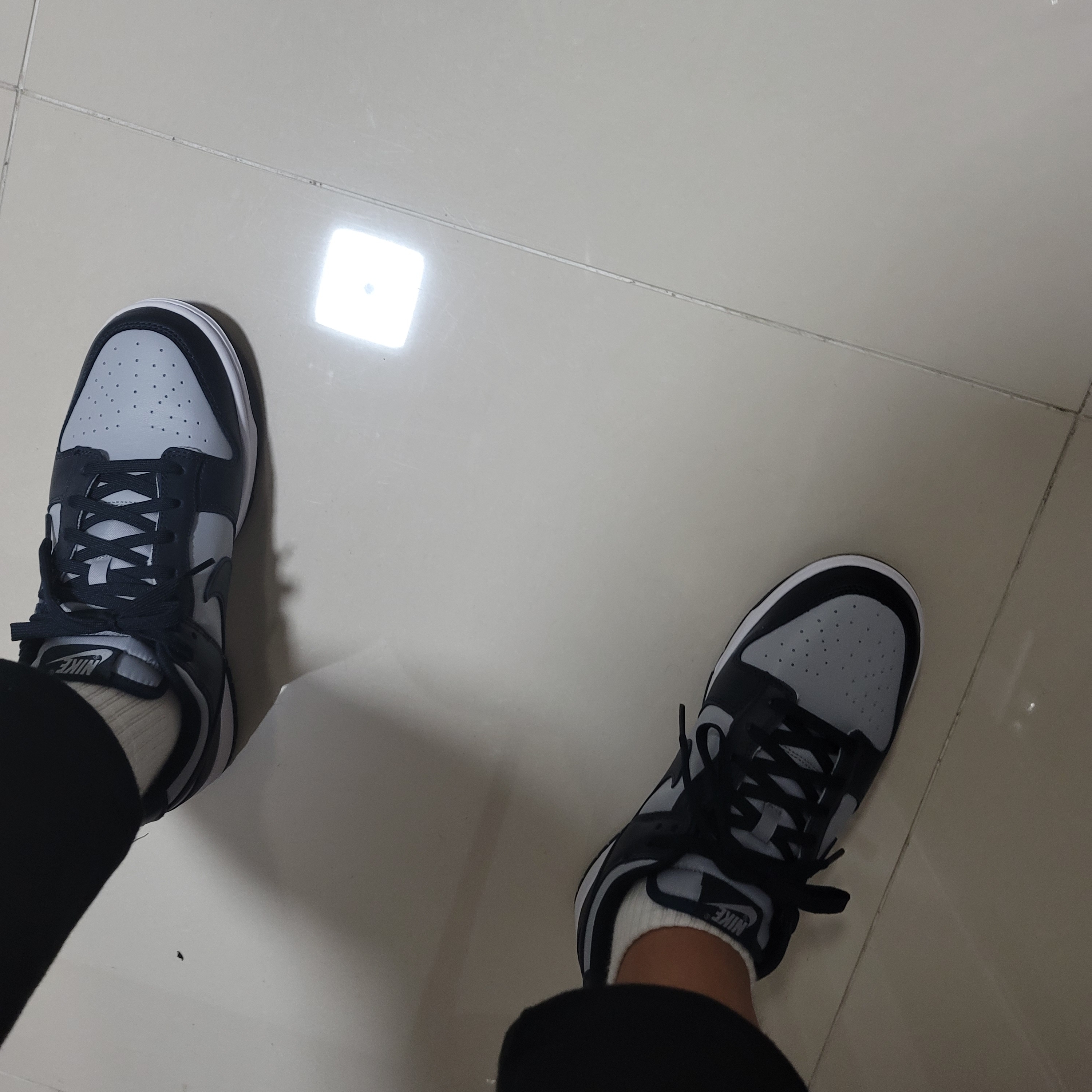 Nike Dunk Low Retro Championship Grey 착용 스타일 - 4