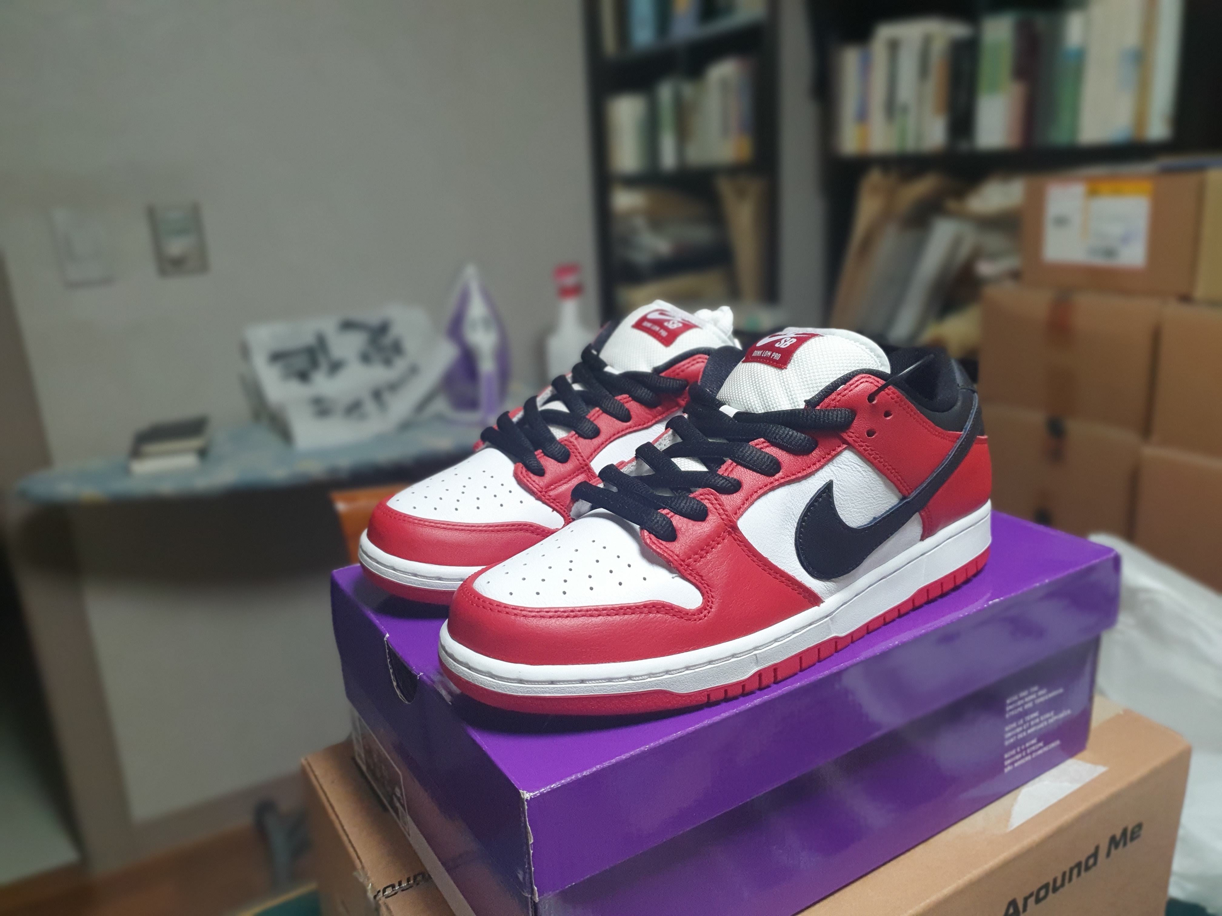 Nike SB Dunk Low Pro Chicago 착용 스타일 - 1