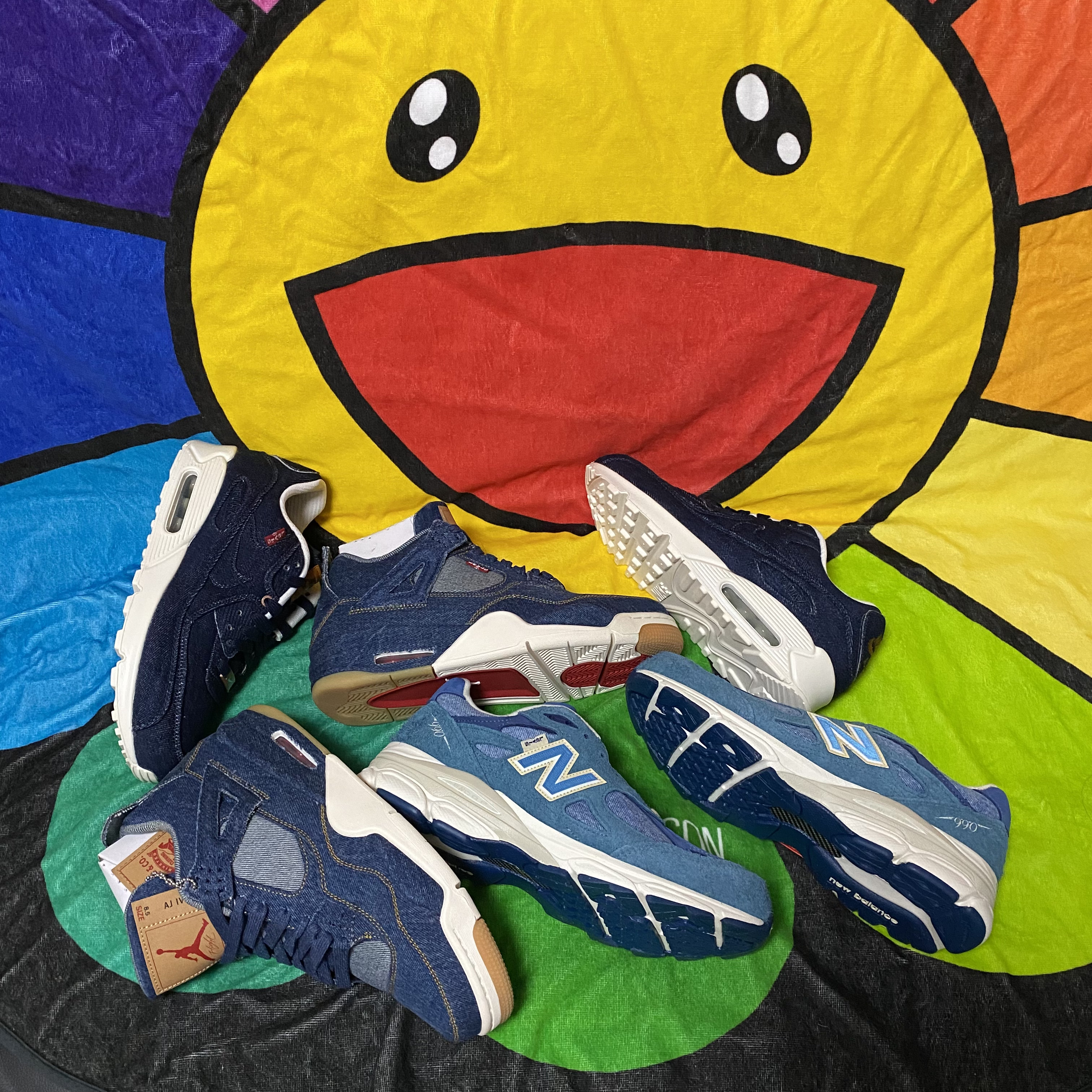 New Balance x Levi's 990v3 Blue (Levi's Tag), Jordan 4 x Levi's Retro Denim (Levi's Tag) 착용 스타일 - 1