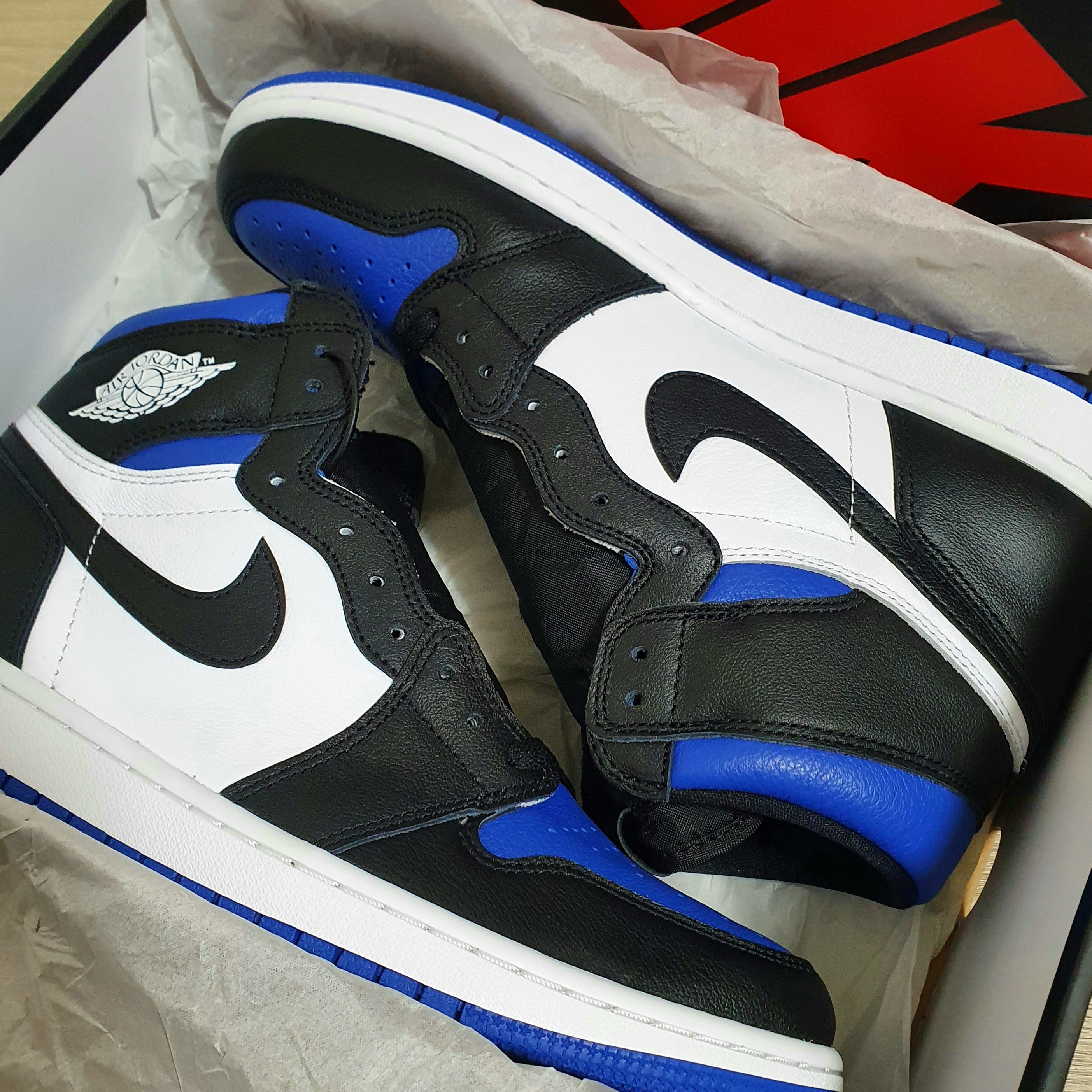 Jordan 1 Retro High OG Royal Toe 착용 스타일 - 2