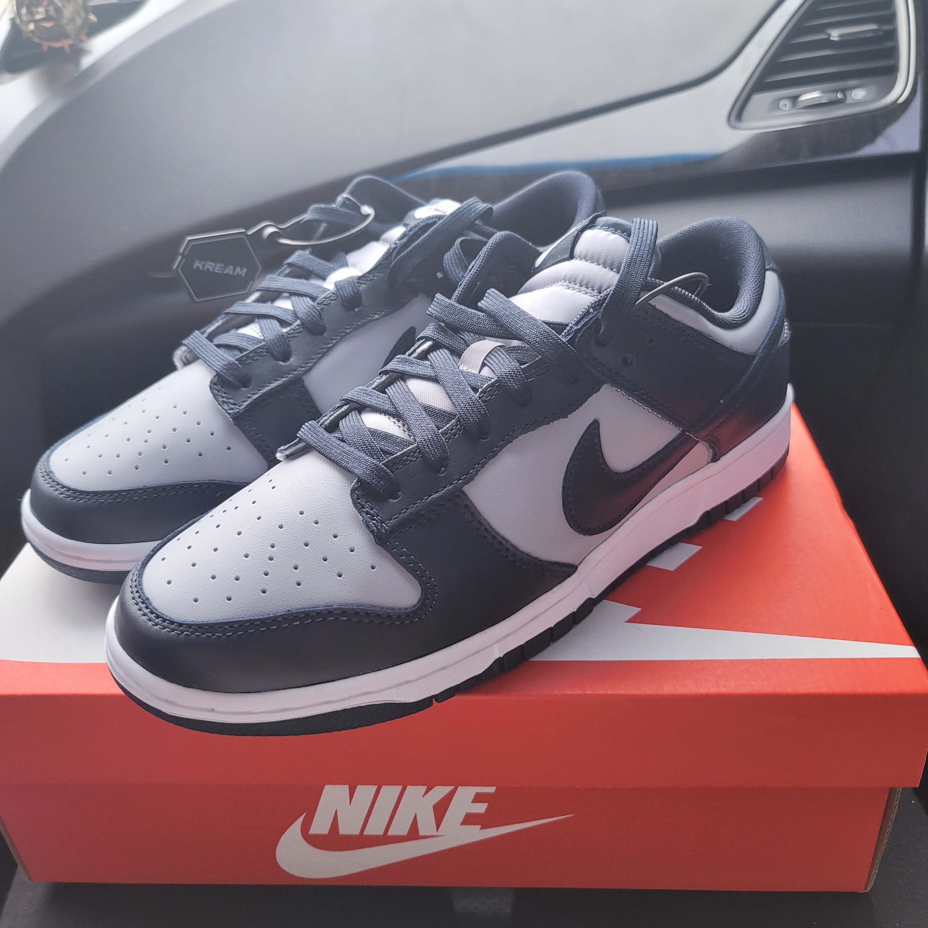 Nike Dunk Low Retro Championship Grey 착용 스타일 - 1