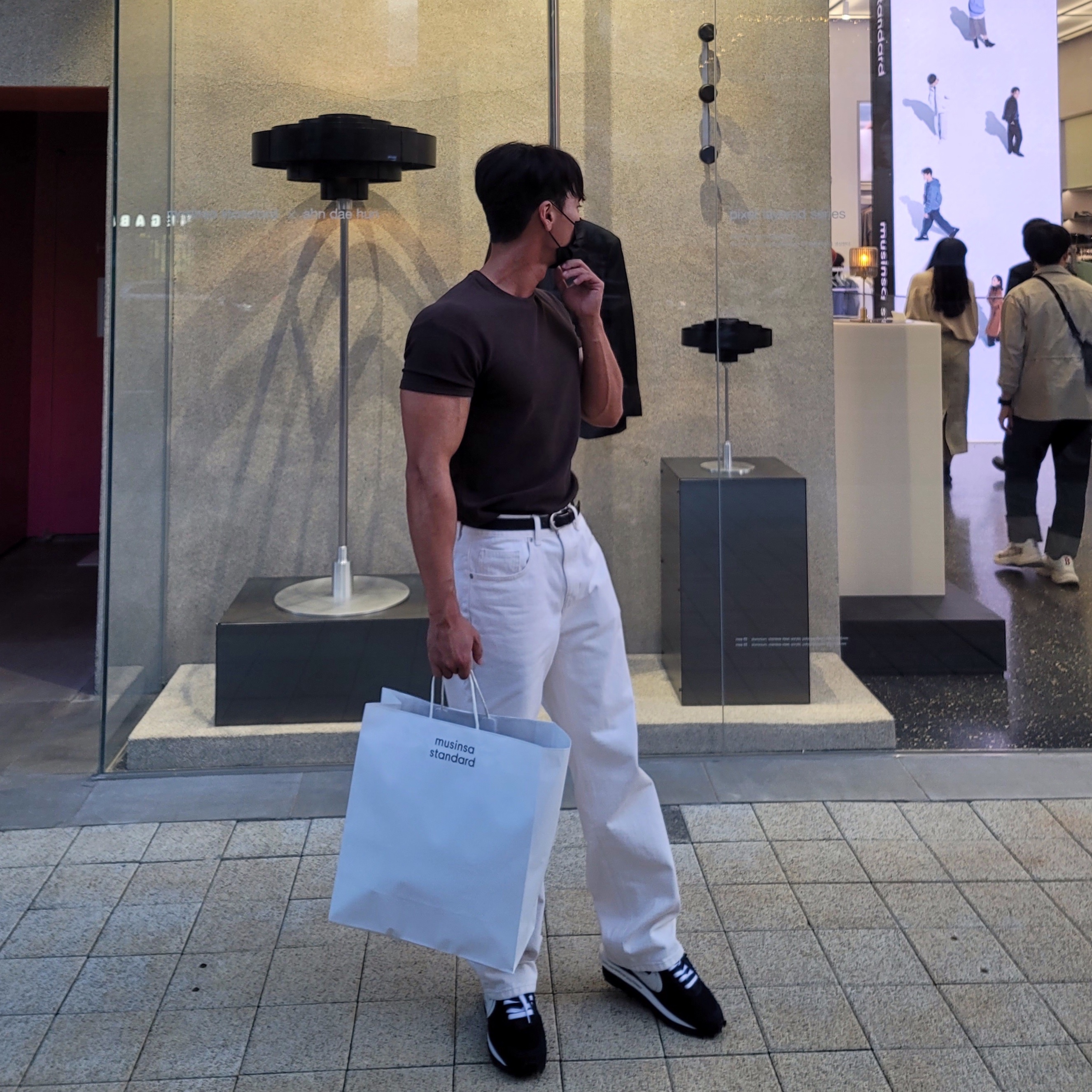 Nike x Sacai x Fragment LDWaffle Blackened Blue 착용 스타일