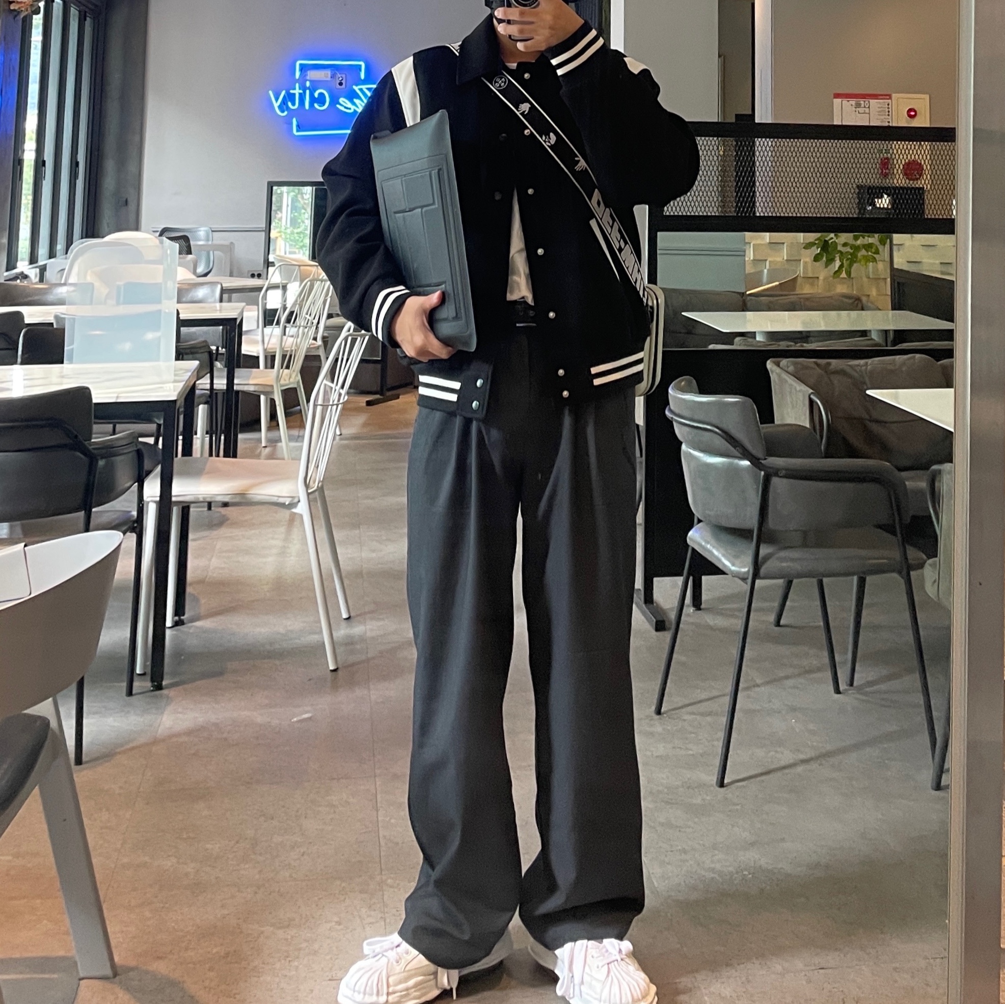 Off-White x Amore Pacific Protection Box (Without Cosmetics), Maison Mihara Yasuhiro Blakey OG Sole Leather Low-top Sneakers White 착용 스타일