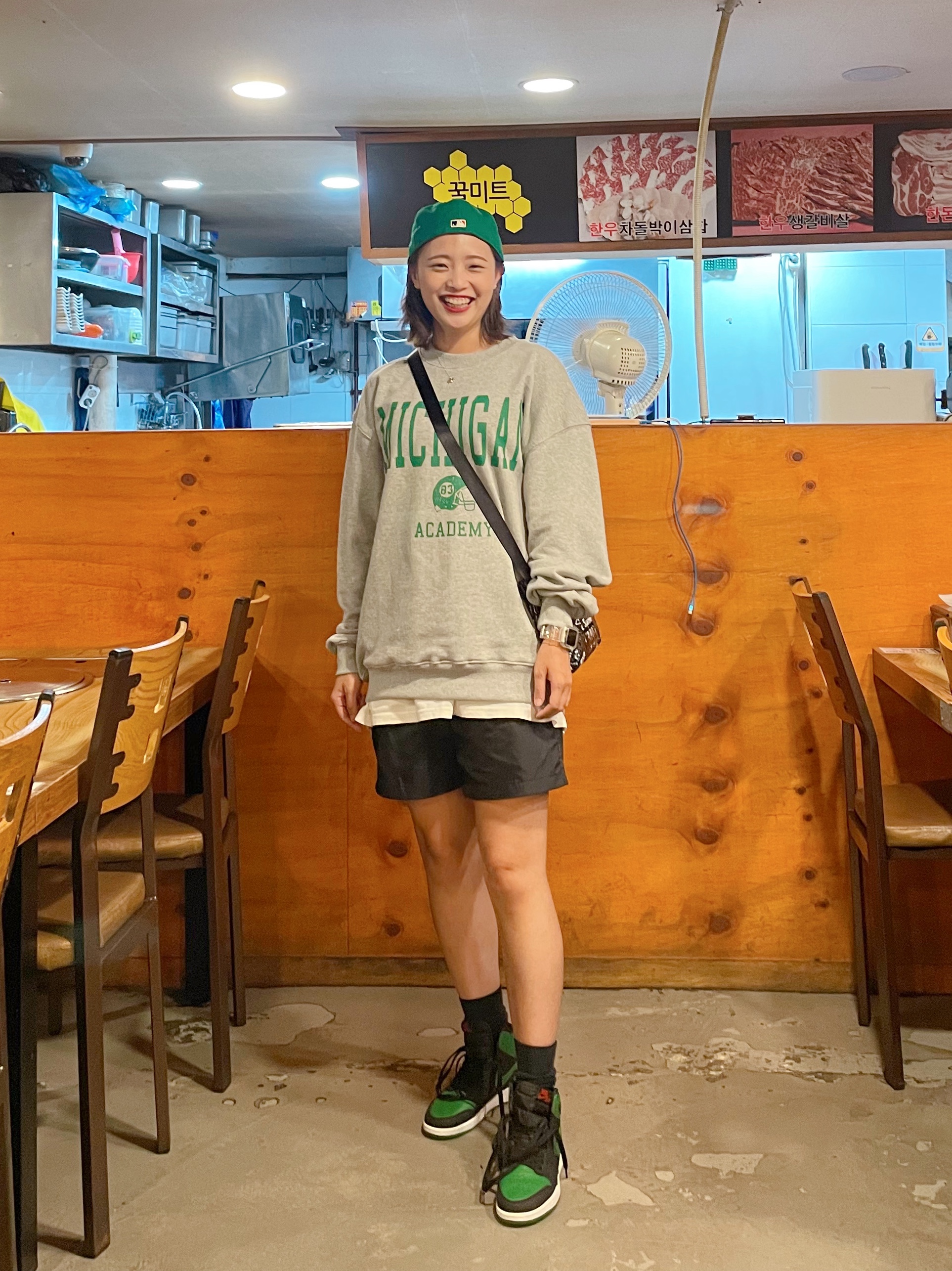 Jordan 1 Retro High OG Pine Green Black, (GS) Jordan 1 Retro High OG Pine Green Black 착용 스타일 - 2