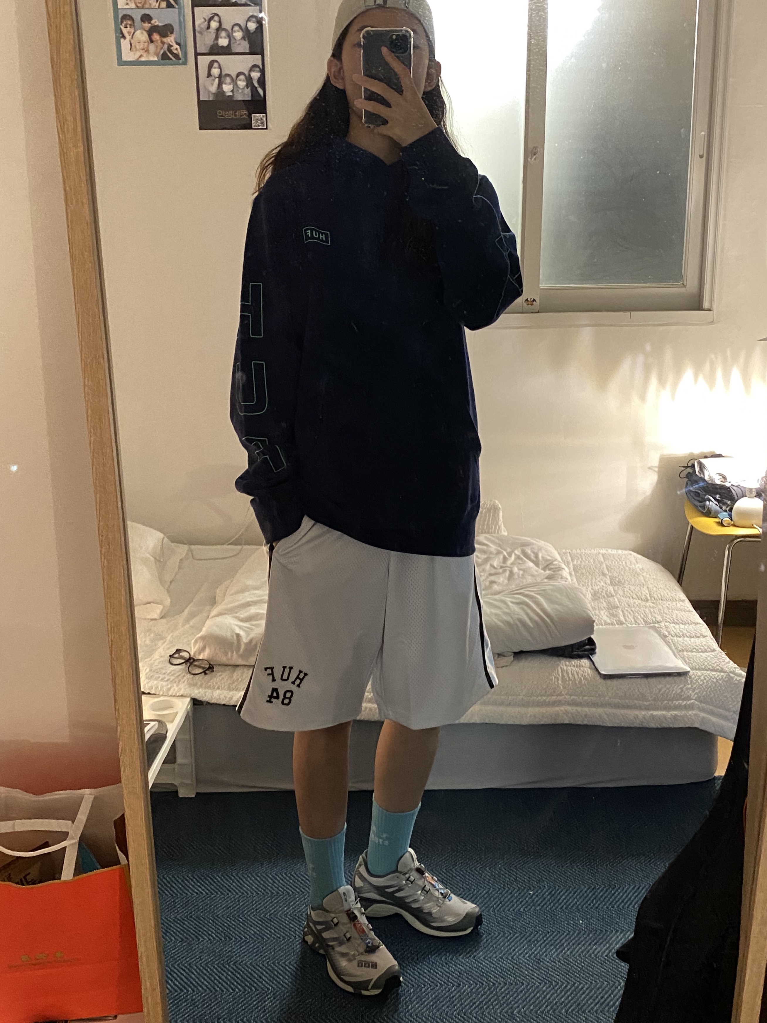 IAB Studio White & Ash Blue Socks (3 Pack), Salomon XT-4 ADV Silver Metallic X 착용 스타일 - 1