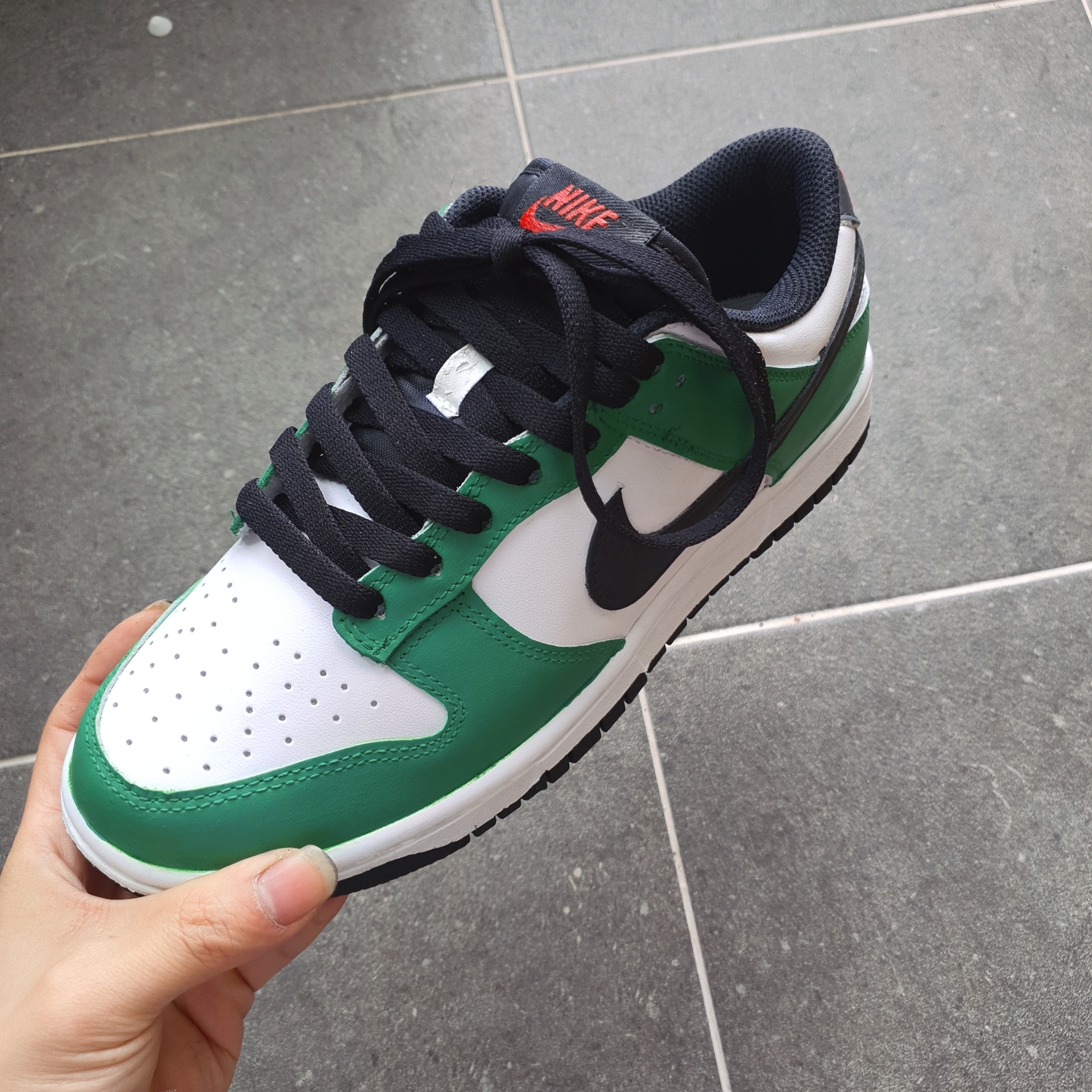 (W) Nike Dunk Low Triple White 착용 스타일 - 2
