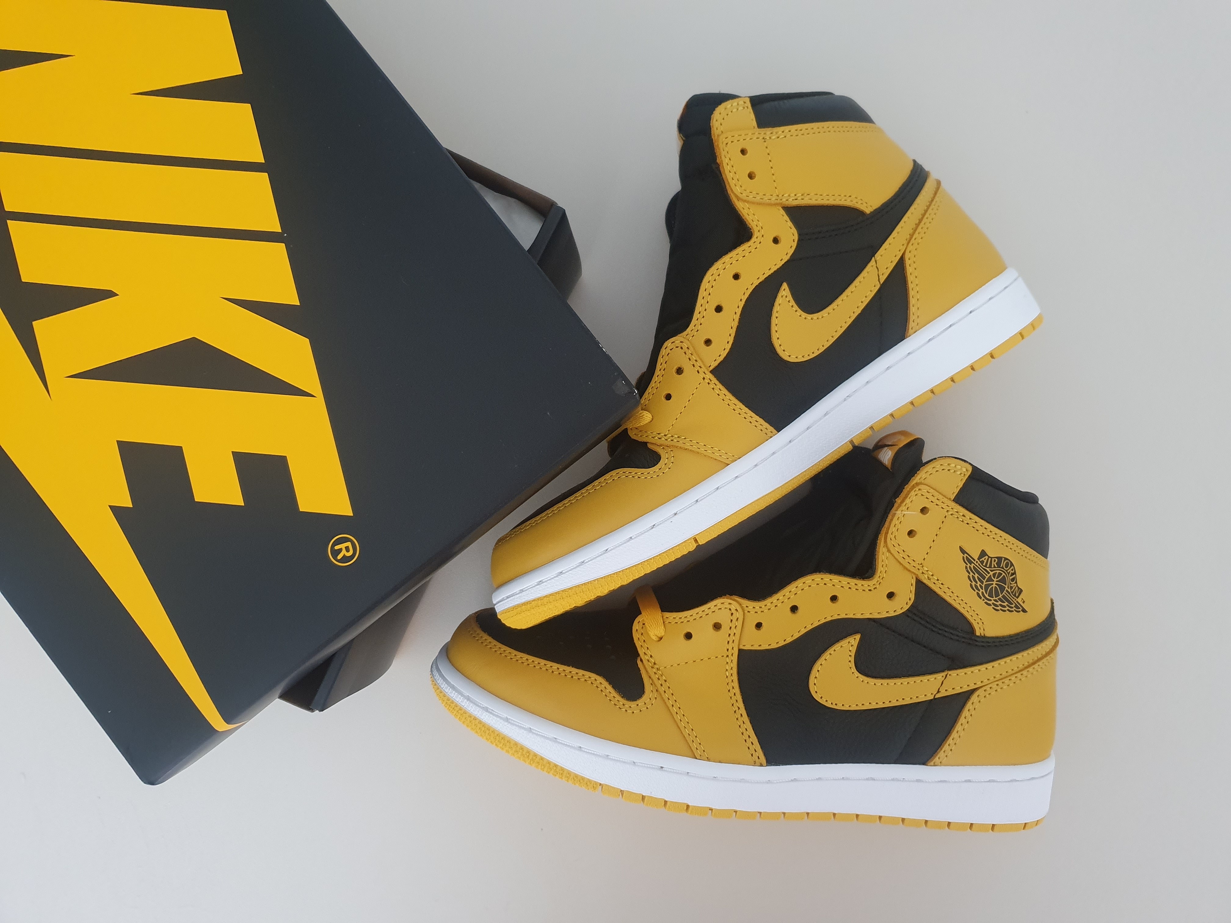Jordan 1 Retro High OG Pollen 착용 스타일