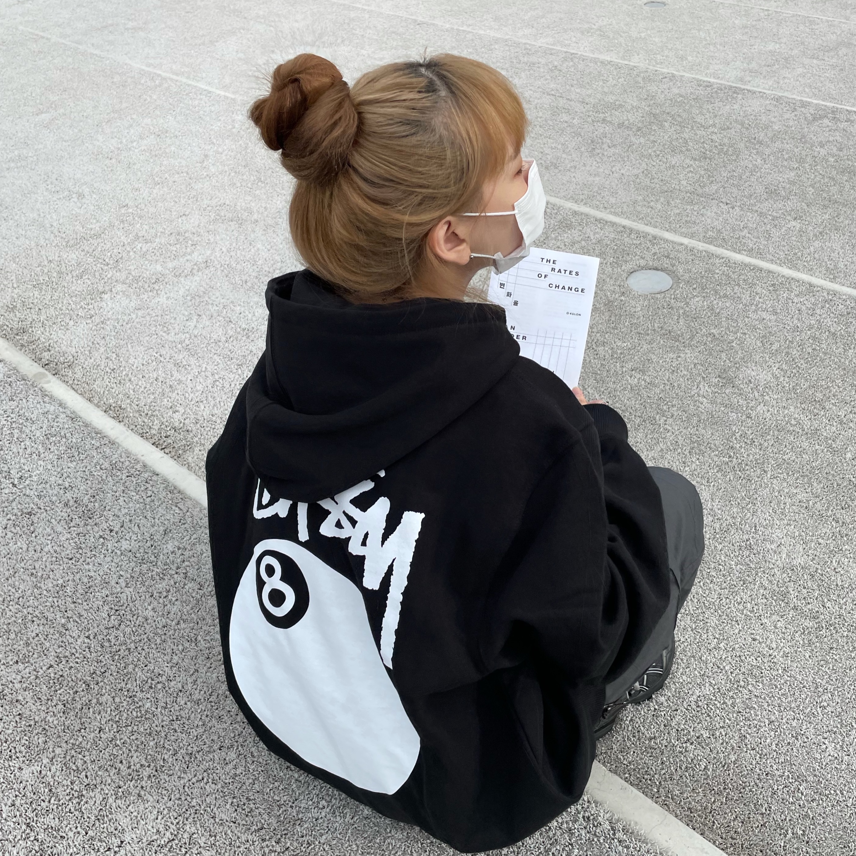 Stussy 8 Ball Hoodie Black - 21SS 착용 스타일 - 1