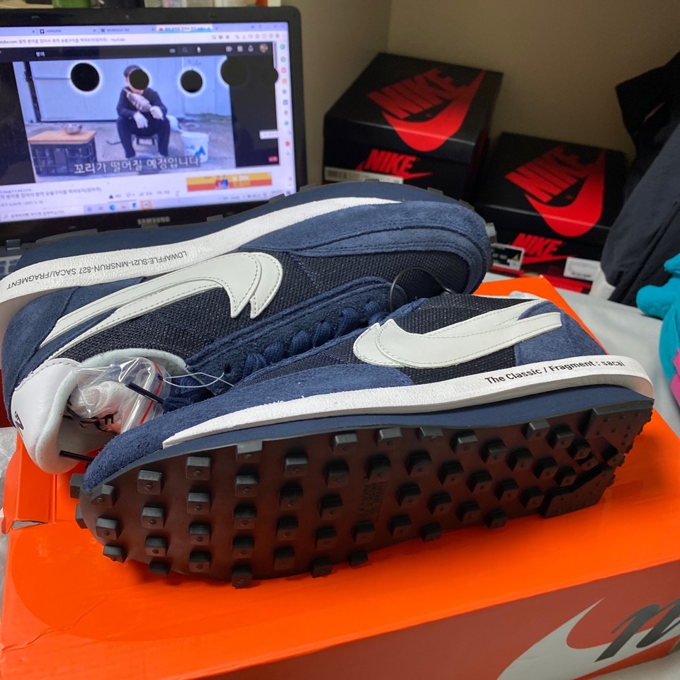 Nike x Sacai x Fragment LDWaffle Blackened Blue 착용 스타일 - 3