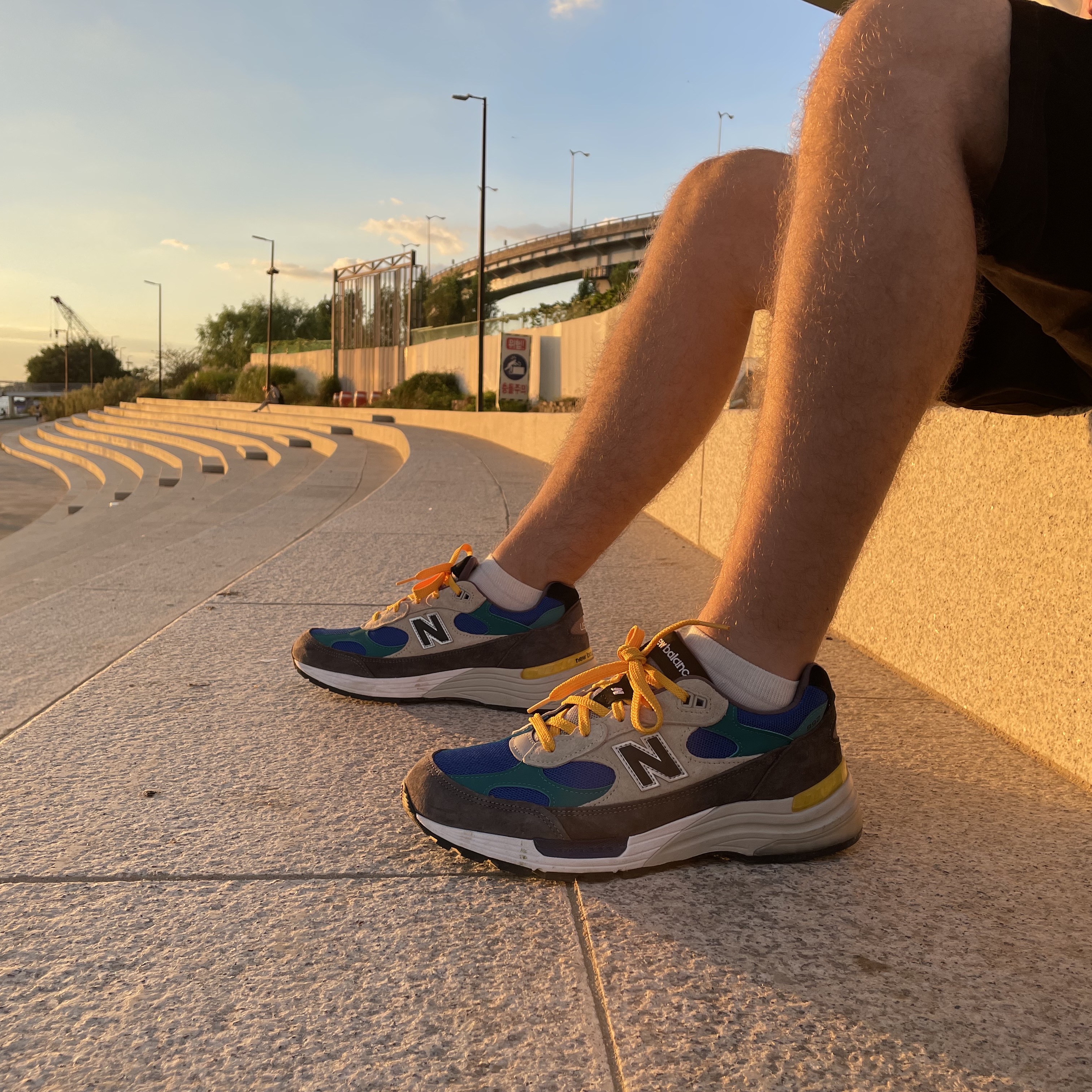 New Balance x Billy's 992 Made in USA Grey Blue Teal 착용 스타일