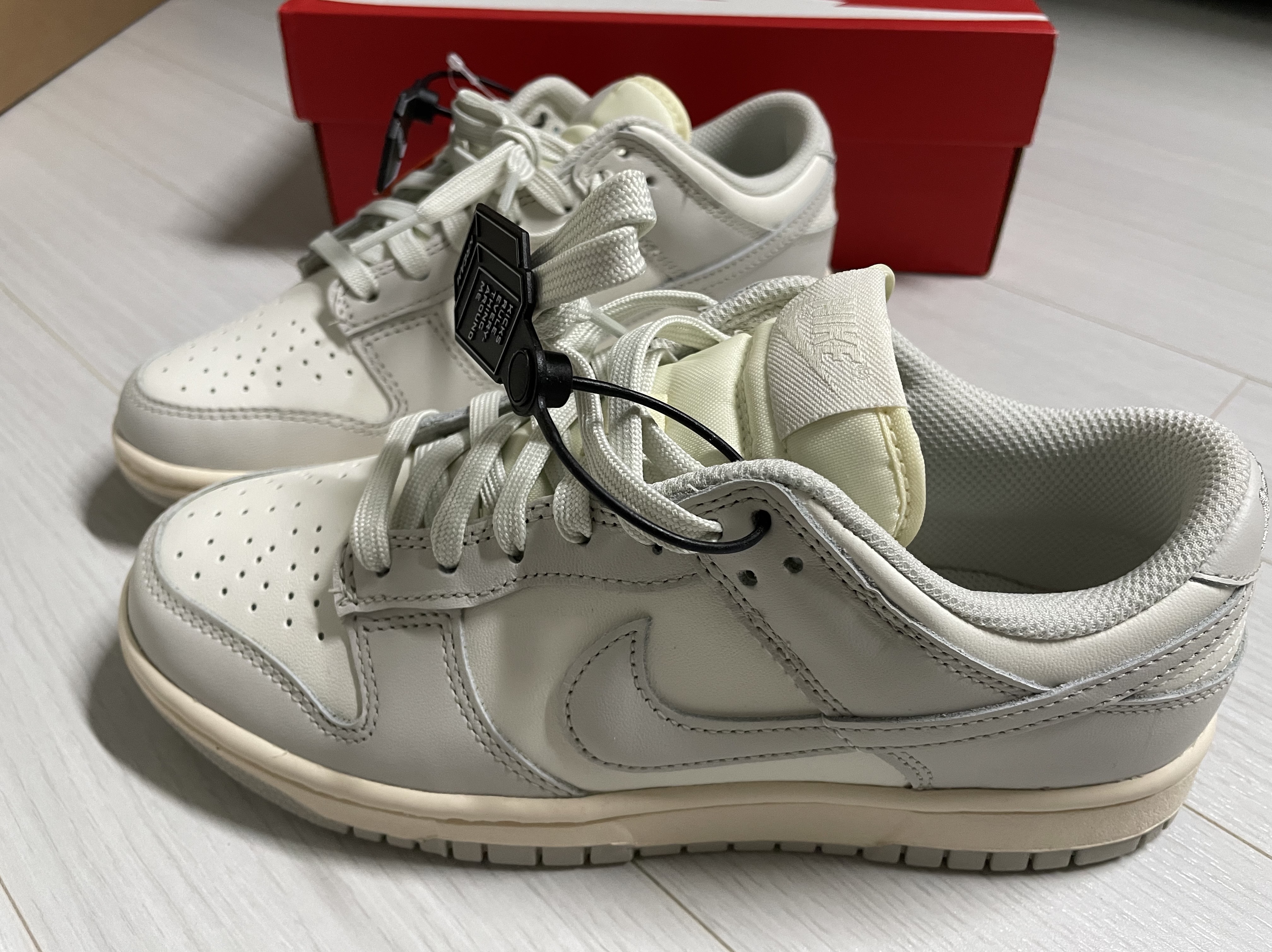 (W) Nike Dunk Low Light Bone 착용 스타일