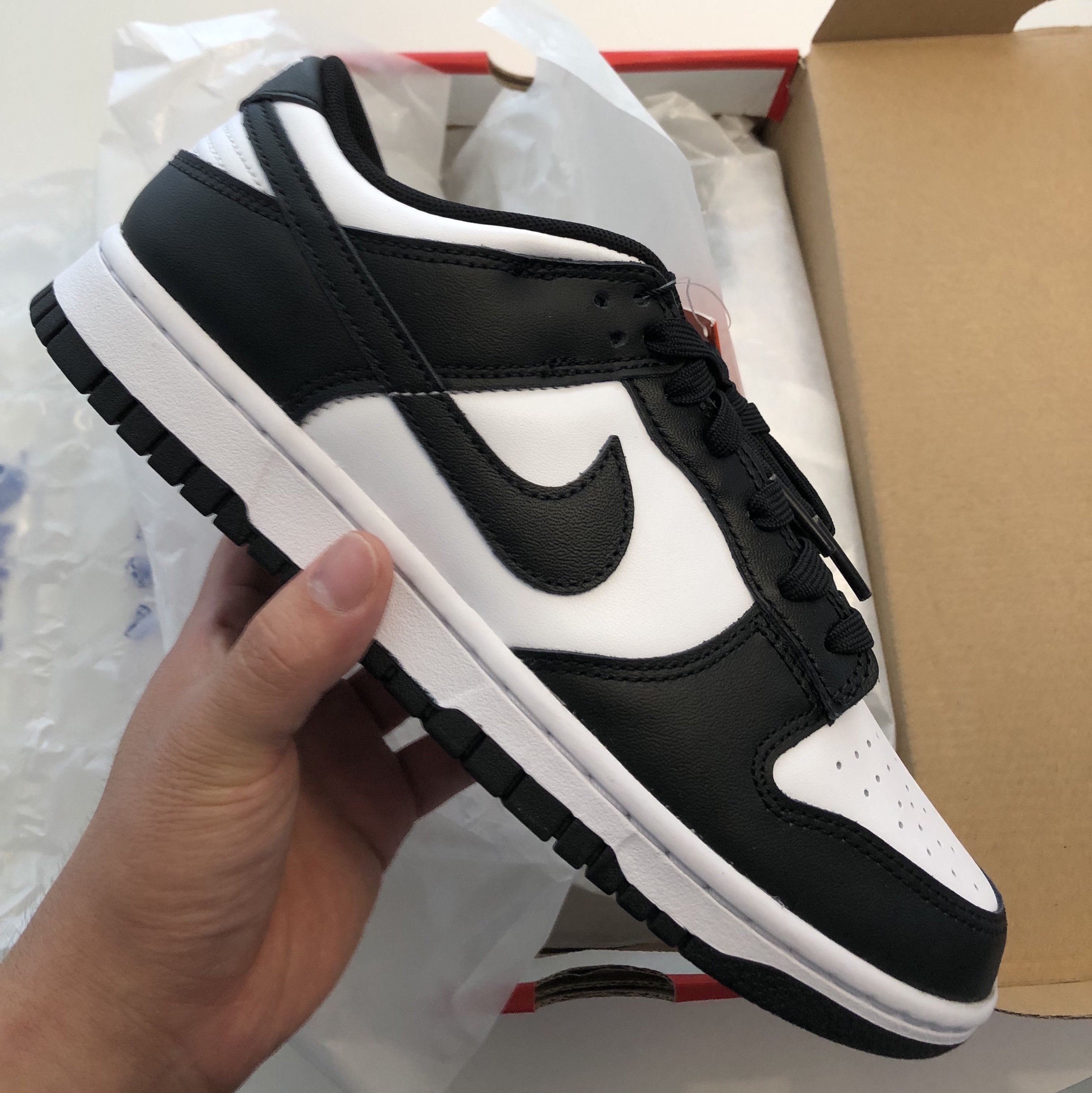 Nike Dunk Low Retro Black 착용 스타일 - 1