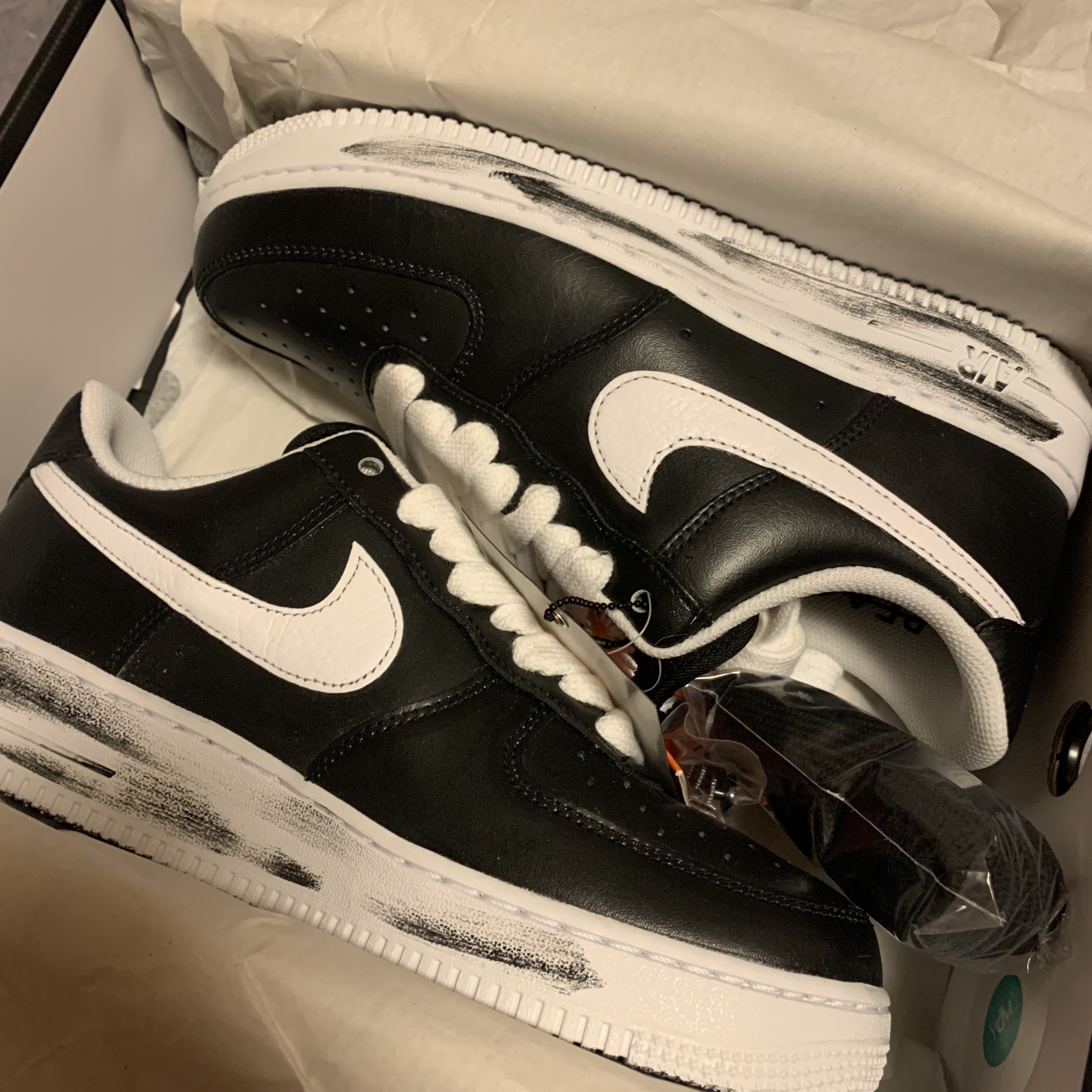 Nike x Peaceminusone Air Force 1 Low Para-Noise 착용 스타일