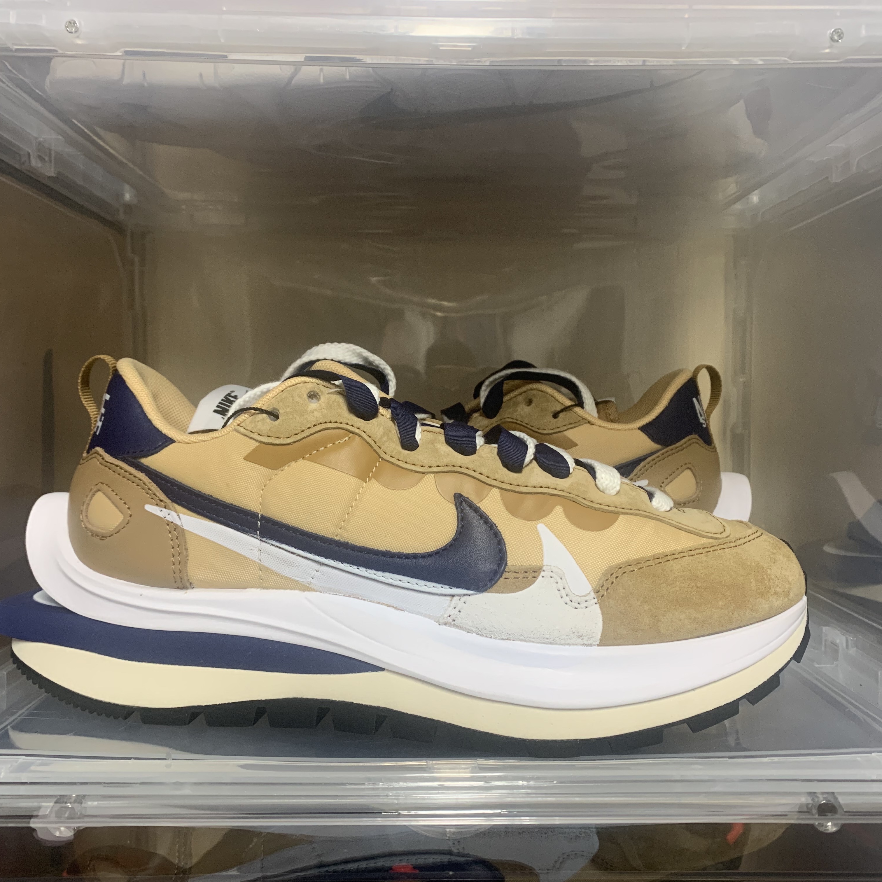 Nike x Sacai VaporWaffle Sesame and Blue Void 착용 스타일