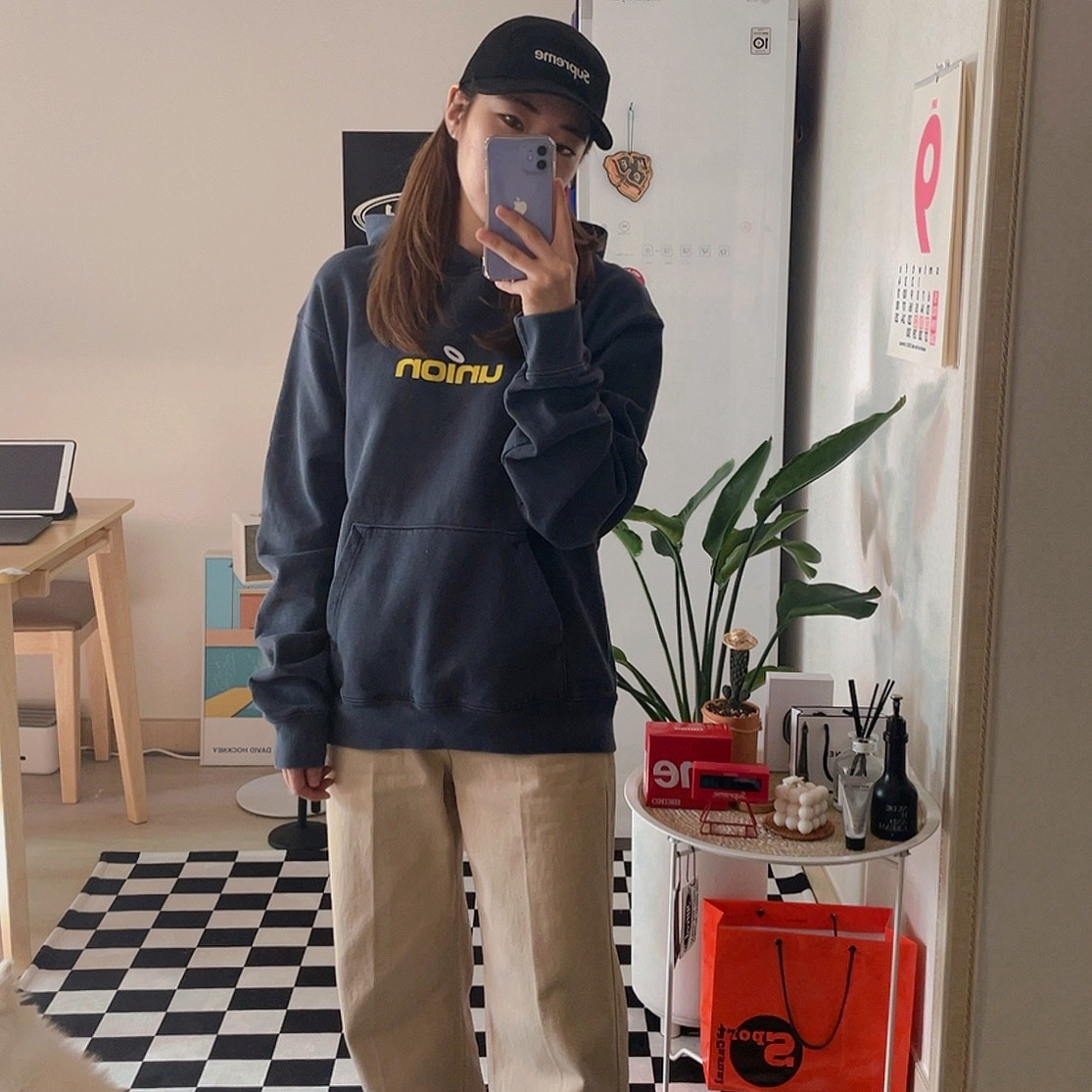 Supreme Washed Chino Twill Camp Cap Black 착용 스타일