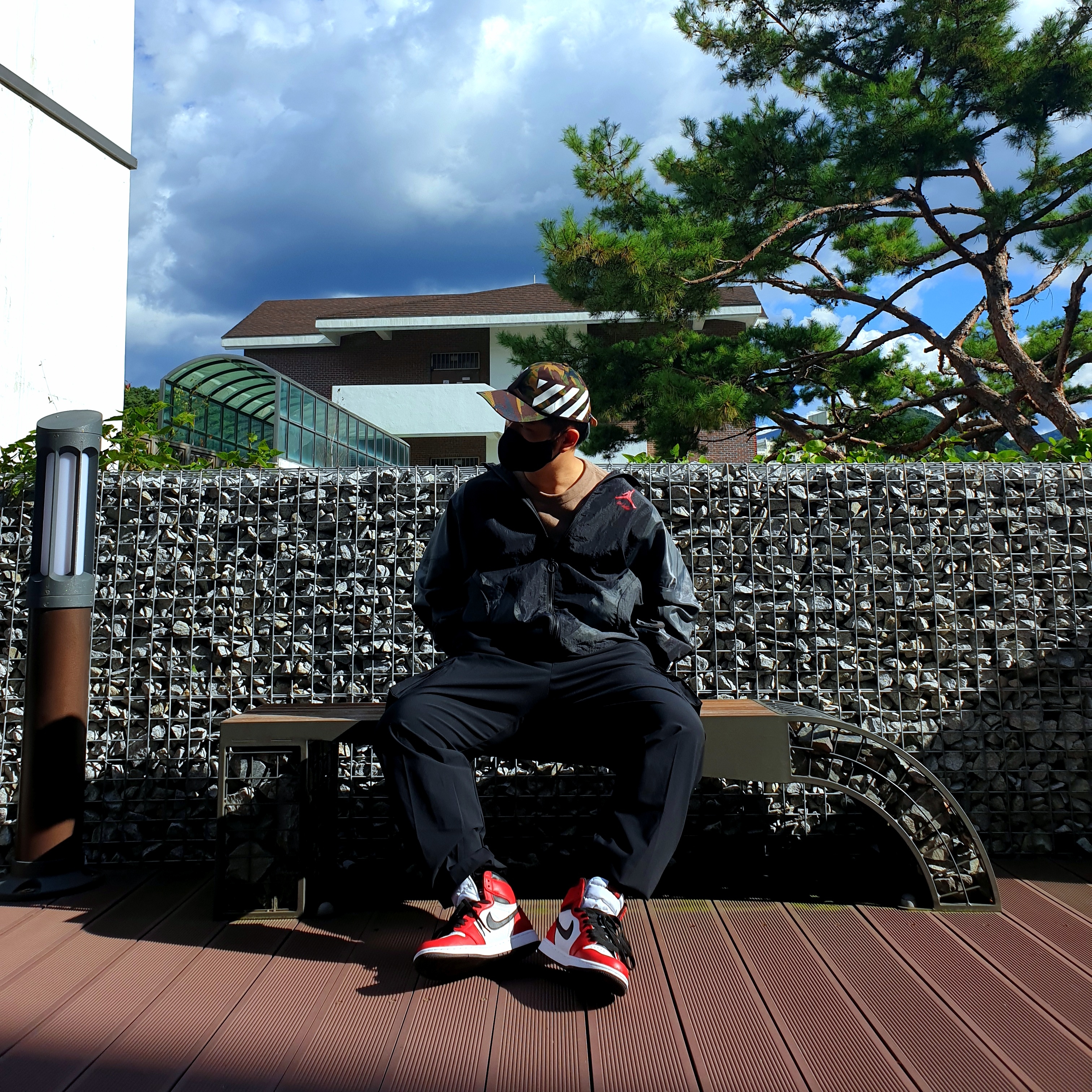 Jordan x Off-White Woven Jacket Black - US/EU, Jordan 1 Retro High OG Chicago 2015 착용 스타일