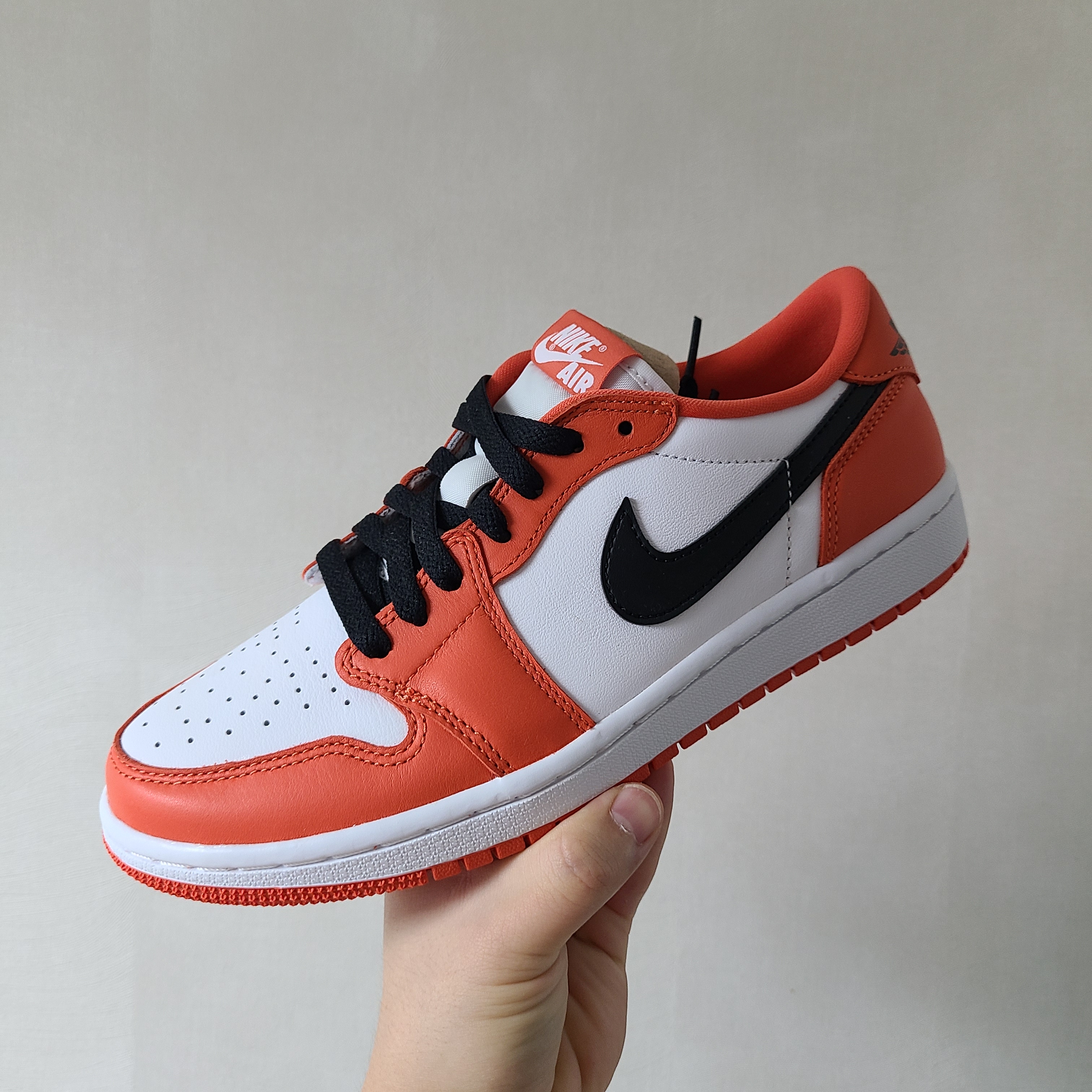 (W) Jordan 1 Low OG Starfish 착용 스타일 - 2