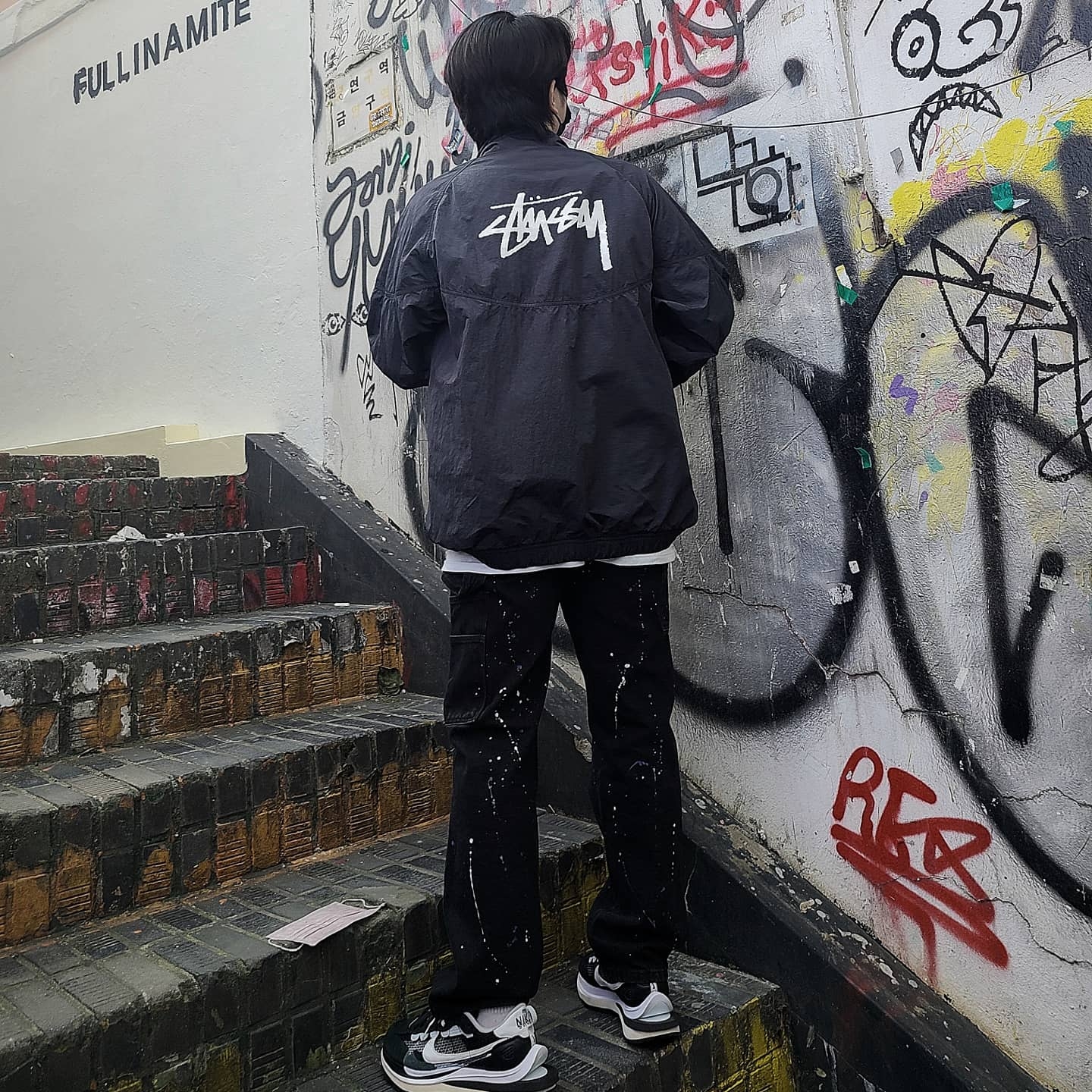 Nike x Sacai VaporWaffle Black White, Nike x Stussy Windrunner Jacket Off Noir 착용 스타일