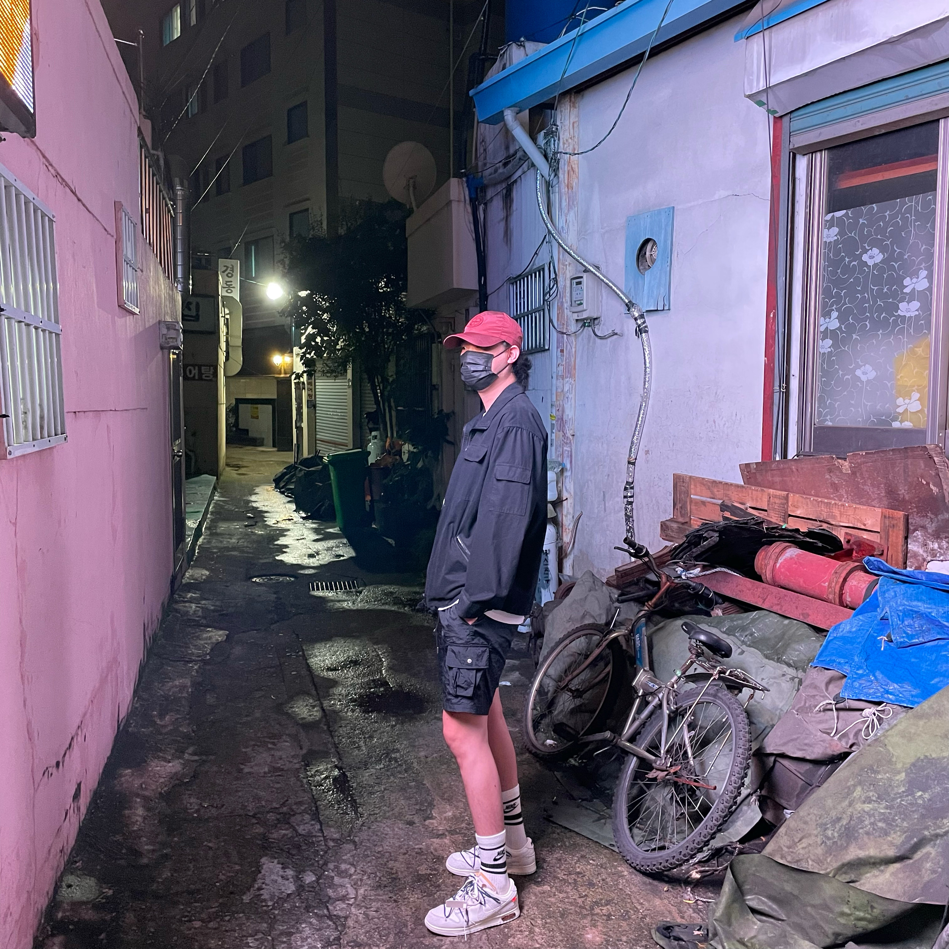 Nike x Off-White Dunk Low The 50 - Lot 18, Stone Island 99576 Nylon Metal 6-Panel Cap Brick Red - 21FW 착용 스타일